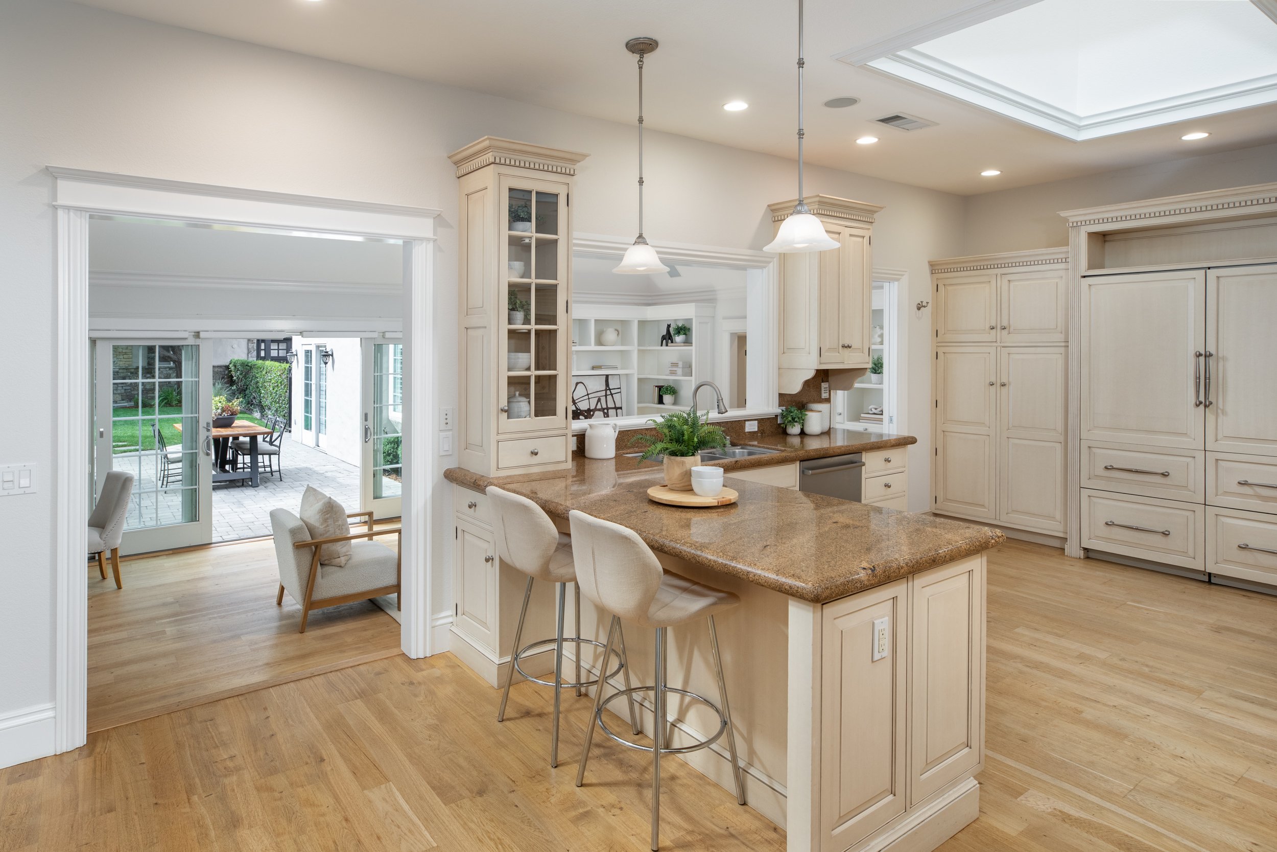14-Linden_Matt_Anello-6833-MLS.jpg