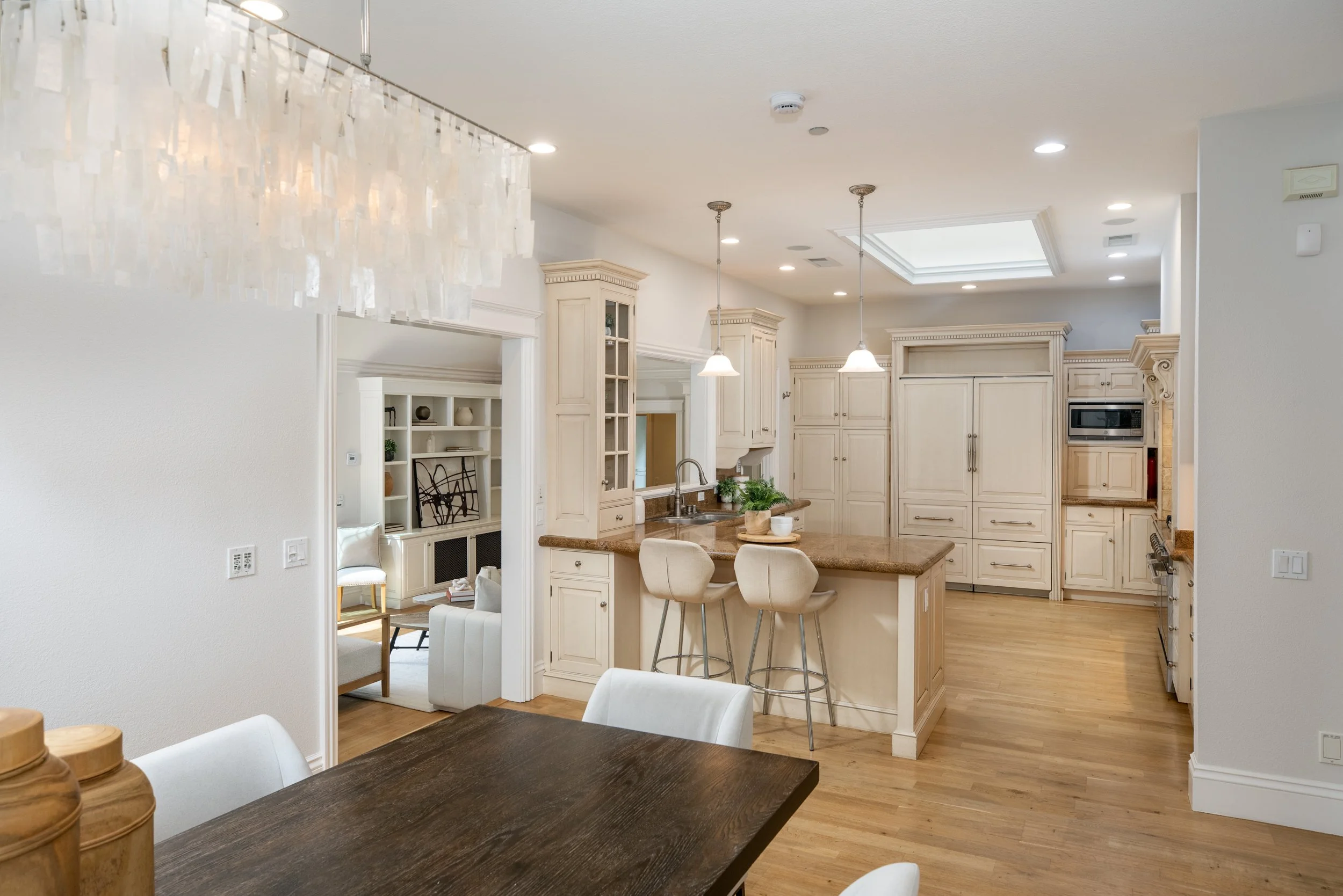 12-Linden_Matt_Anello-6816-MLS.jpg