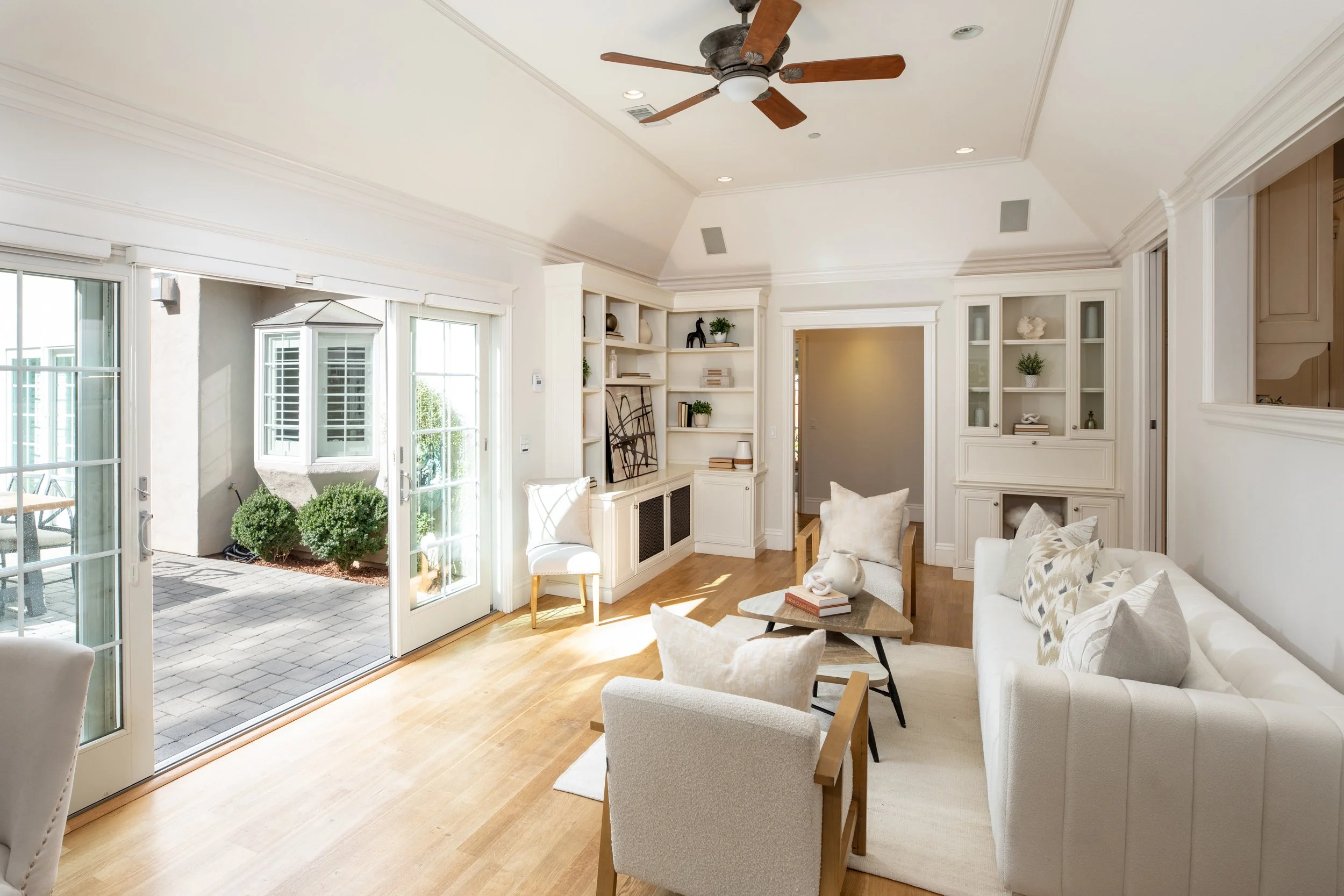 17-Linden_Matt_Anello-6858-MLS.jpg