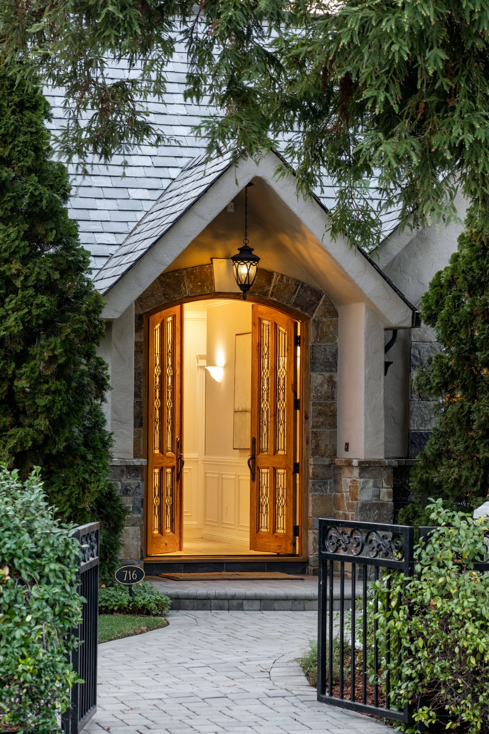 7-Linden_Matt_Anello-6465-MLS.jpg