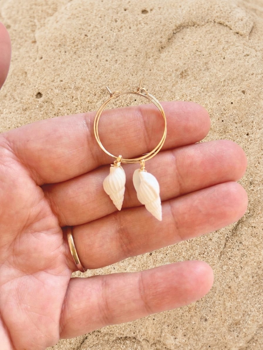 Elua seashell hoop earrings gold.jpeg
