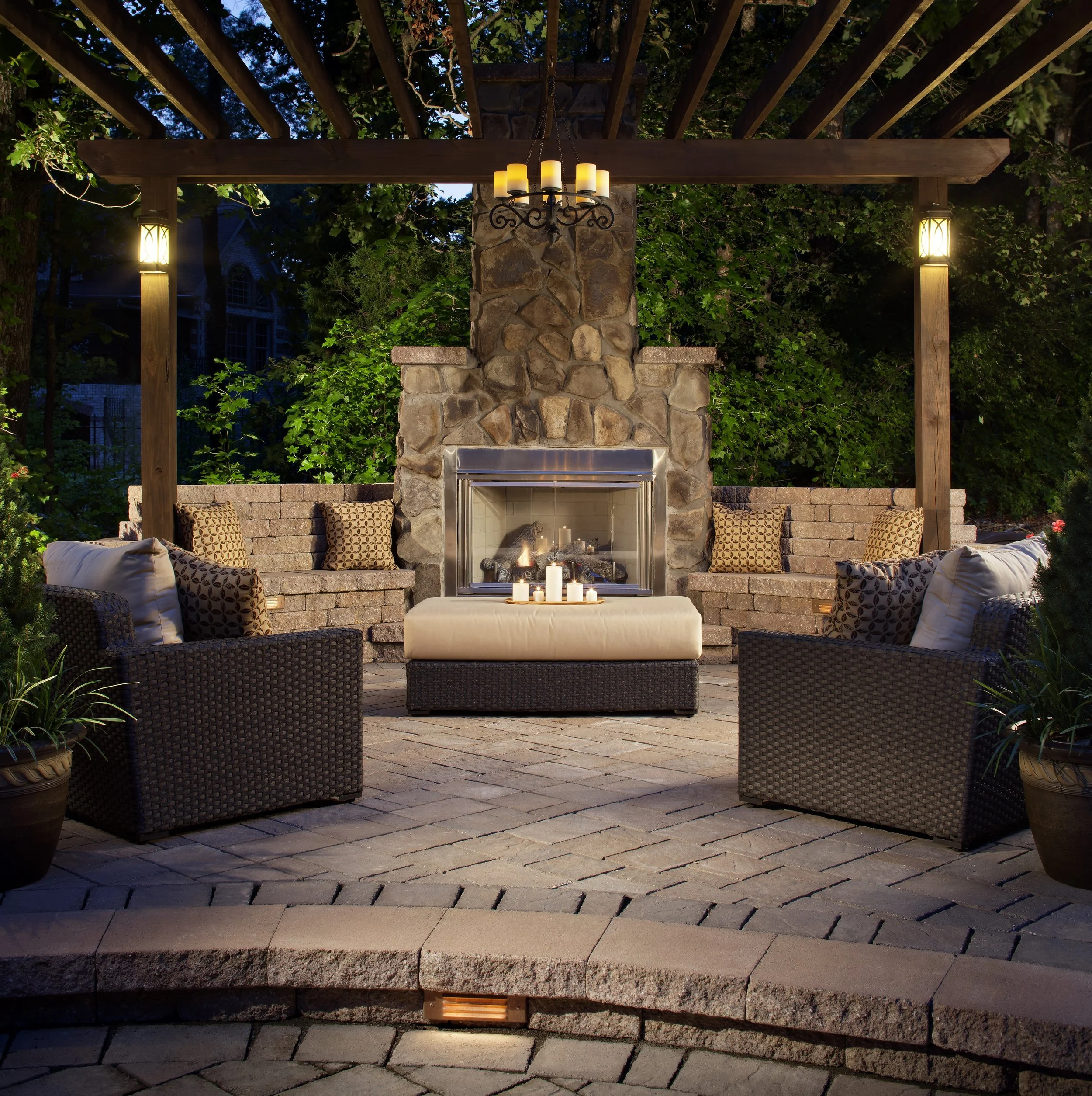 Arbors, Pergolas, & Fireplaces
