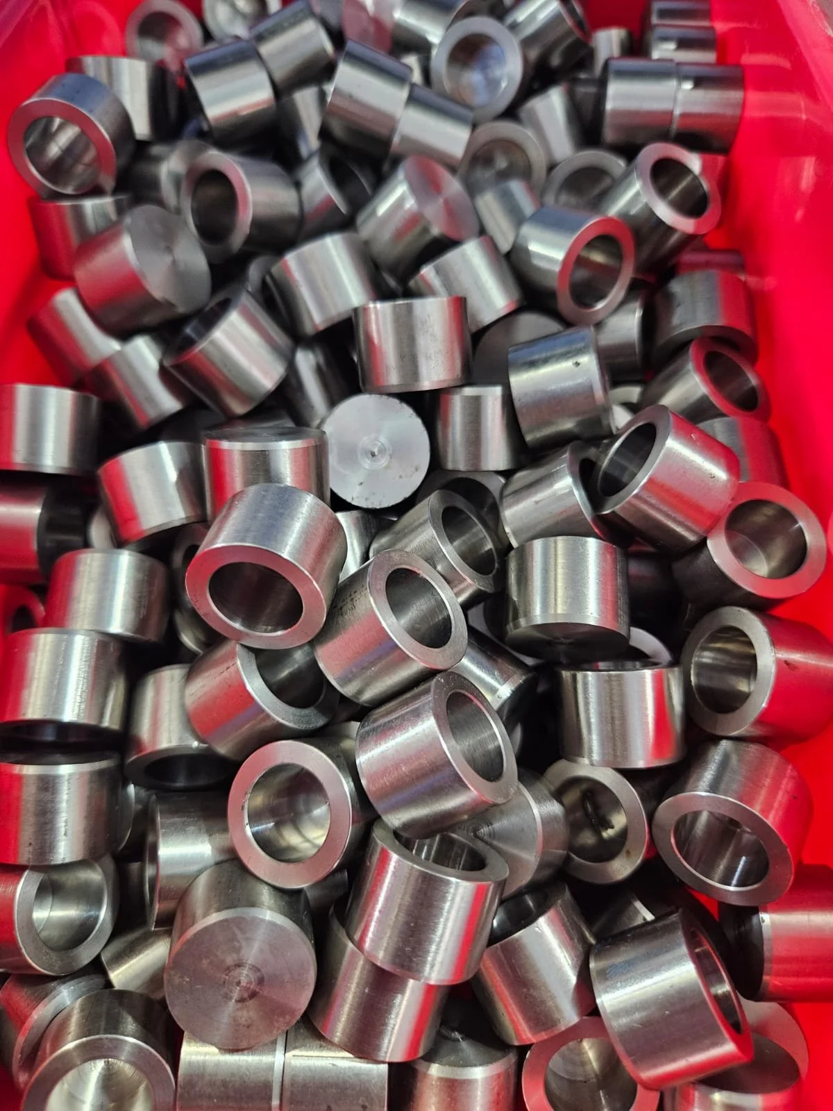 Precision-machined caps for polycrystalline diamond (PCD) dies used in wire drawing operations, designed to securely hold and support the dies during the drawing process.