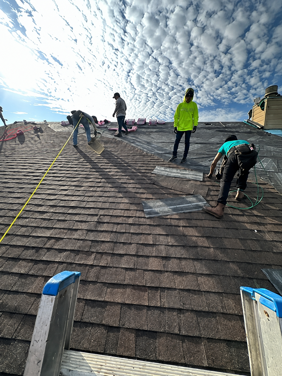 DWF AREA ROOFING NEAR YOU