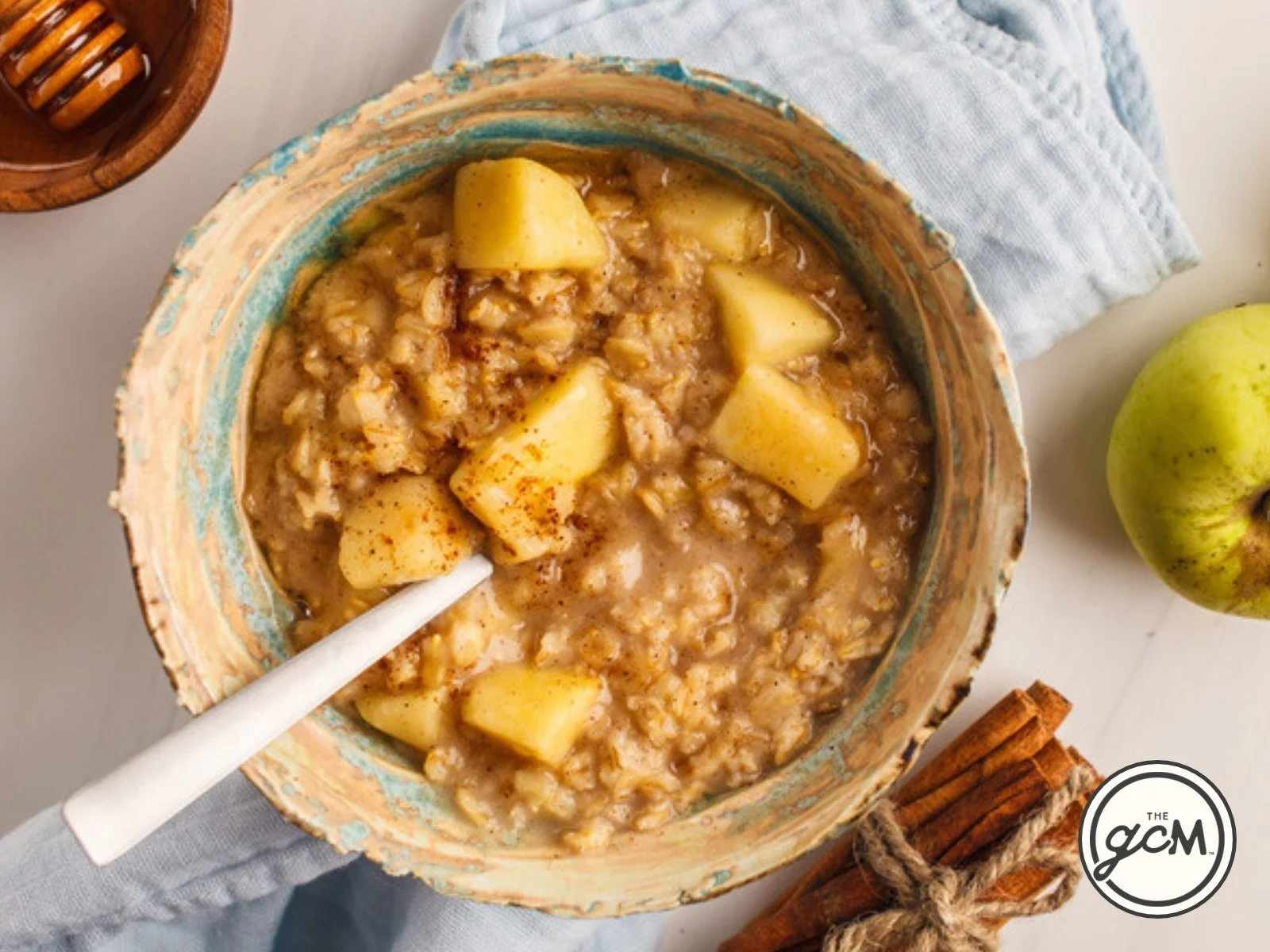 Crock Pot Apple Cinnamon Oatmeal