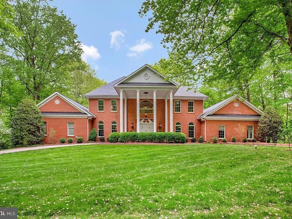 Front exterior of 1415 Sir William Way, Crownsville, Maryland