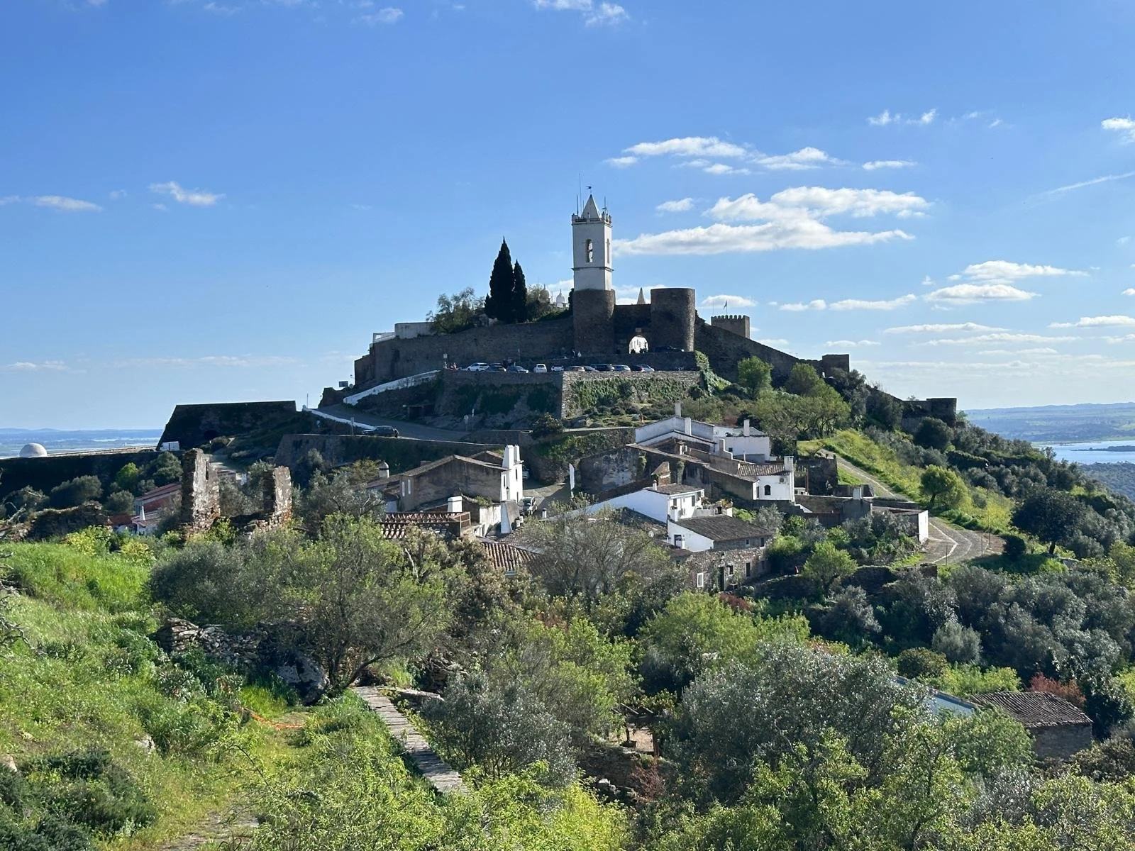a picture of a town in southern portual