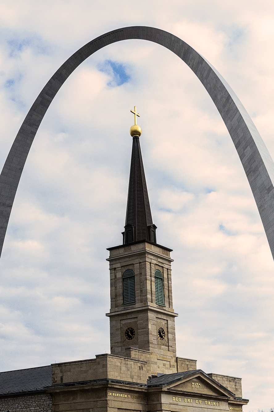 Old Cathedral and St Louis Arch Print