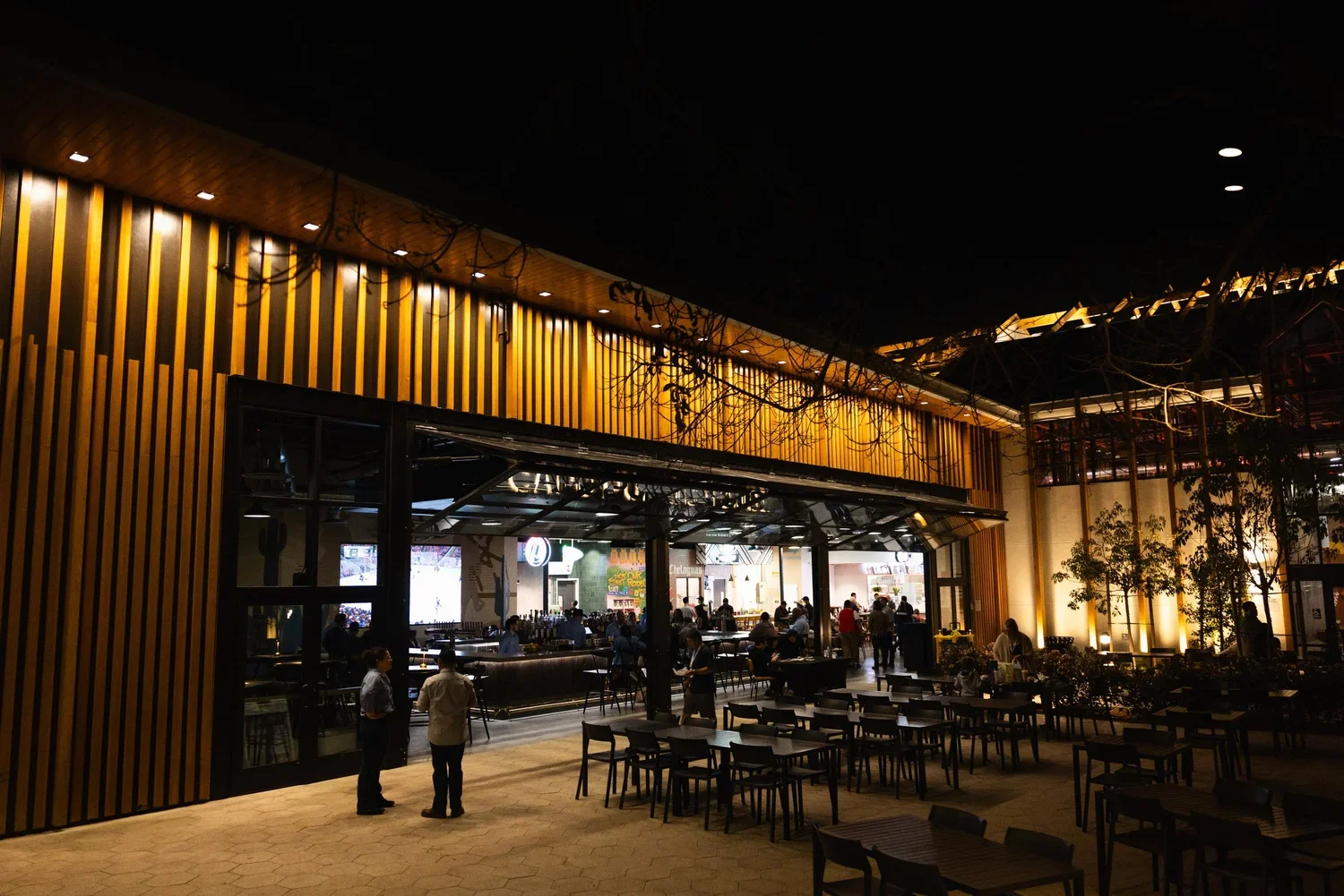 Rodeo 72 Patio