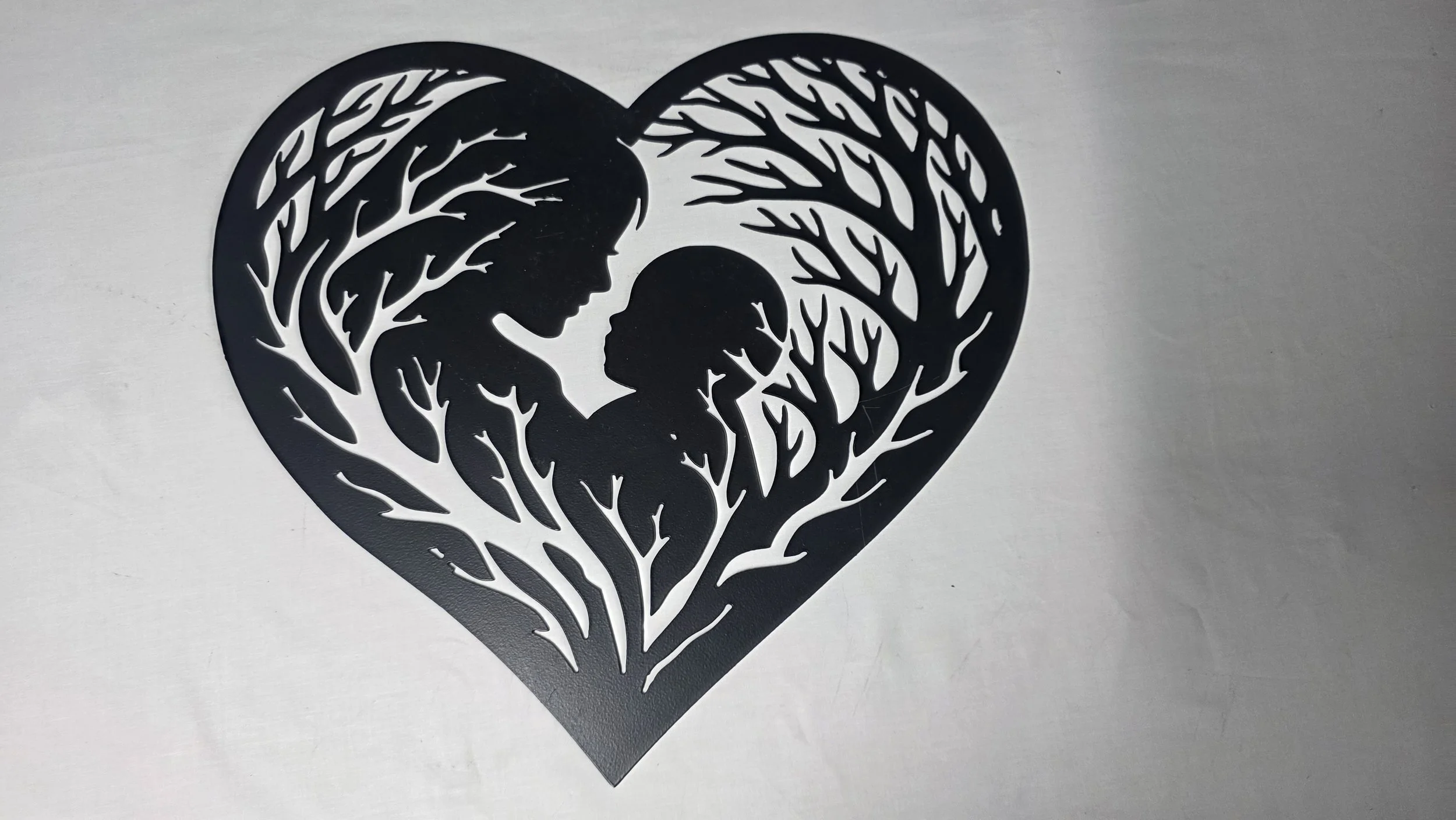 Metal Mother and Daughter Heart Sign