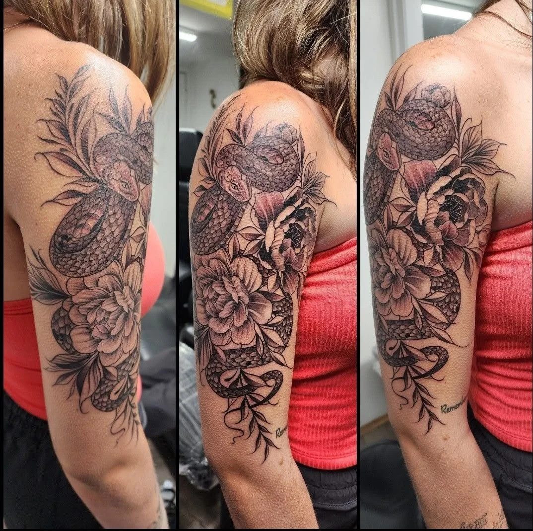 Miguel · Black-and-grey roses and snake