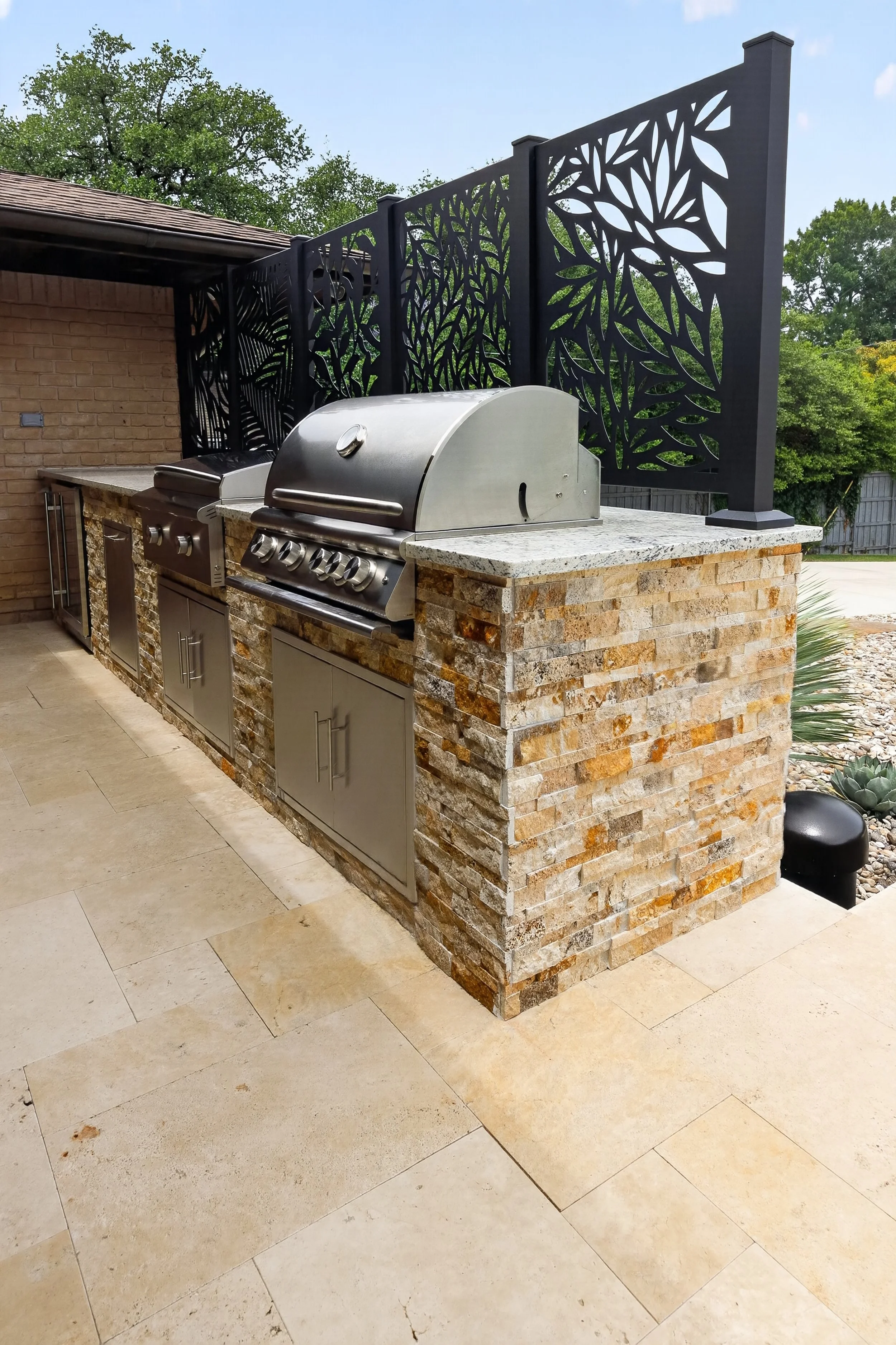 Ivory Pavers_Scabos Ledger_Pool by Texas Outdoor Oasis (24).jpeg