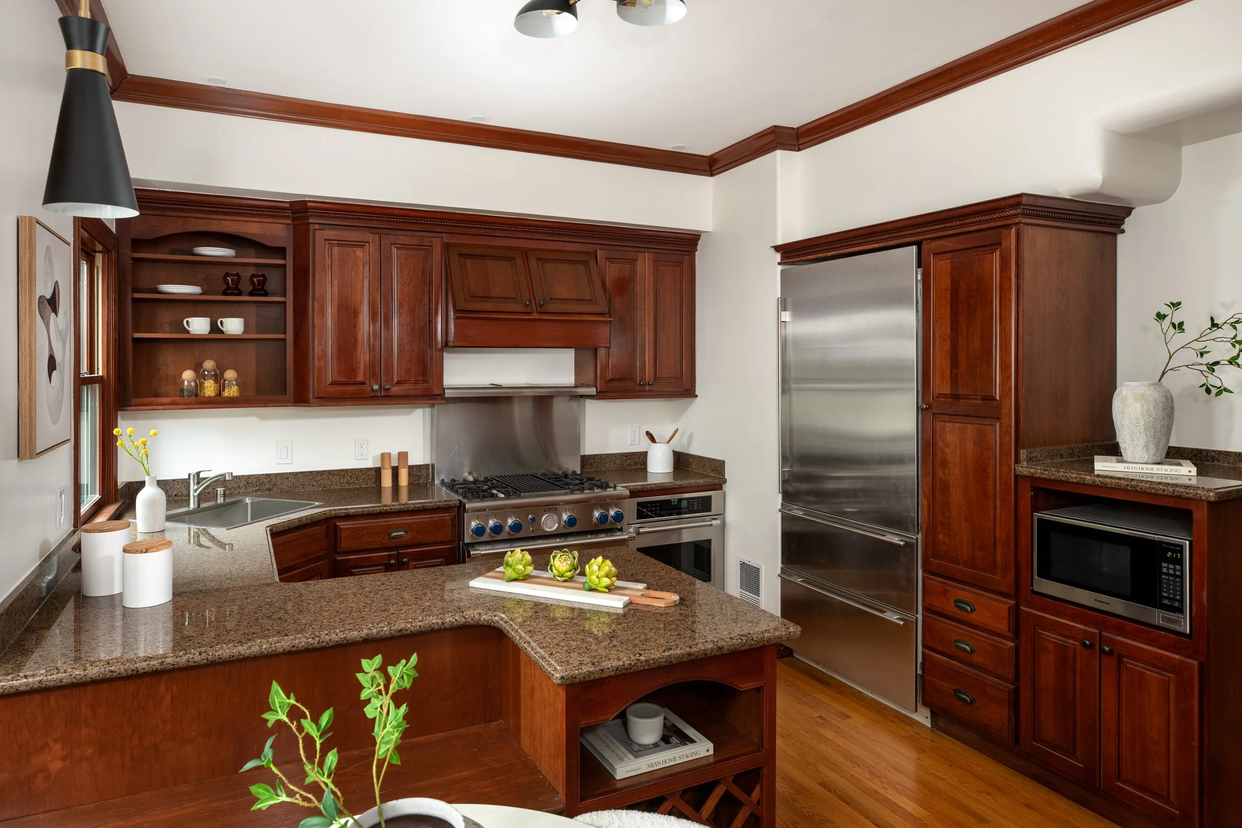 12-University_Matt_Anello-7220-MLS.jpg