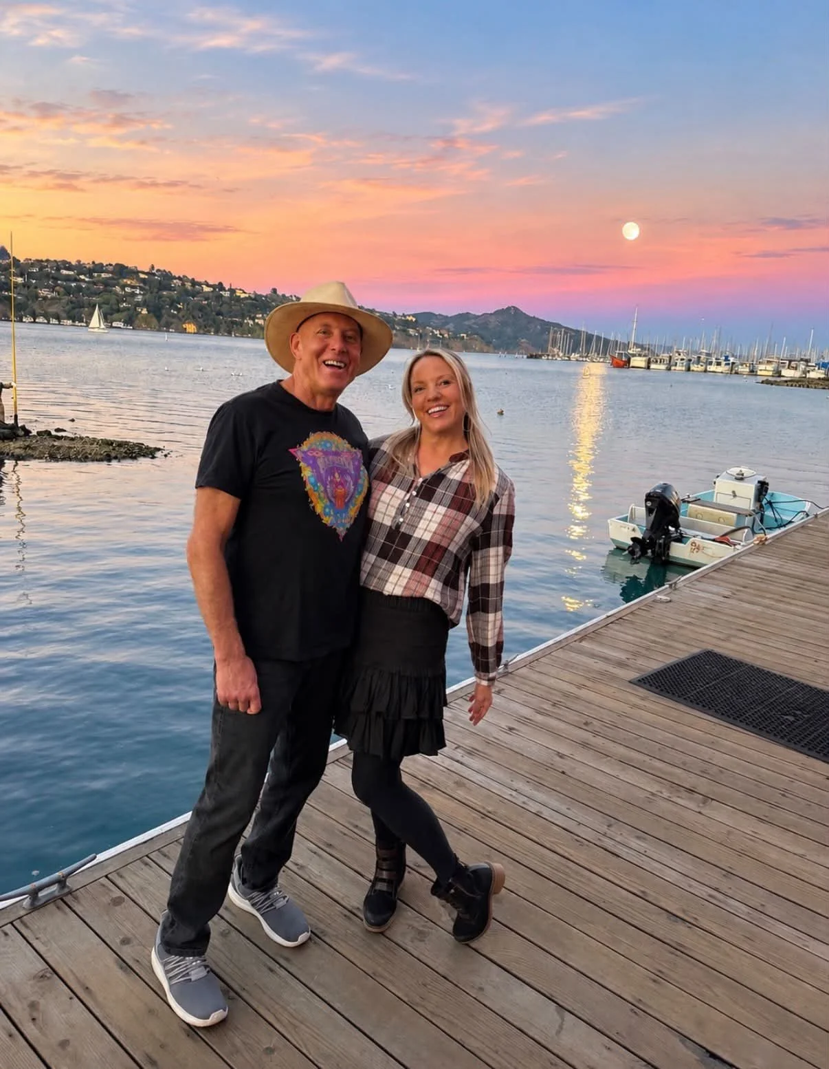 We&rsquo;re feeling that Harvest Moon comin&rsquo; on strong!  Just finished sound check at the Sausalito Cruising Club.  The Cole Tate Band is playing for Joe Tate&rsquo;s 86th birthday bash!  Downbeat at 8.  Come on down. 🌕