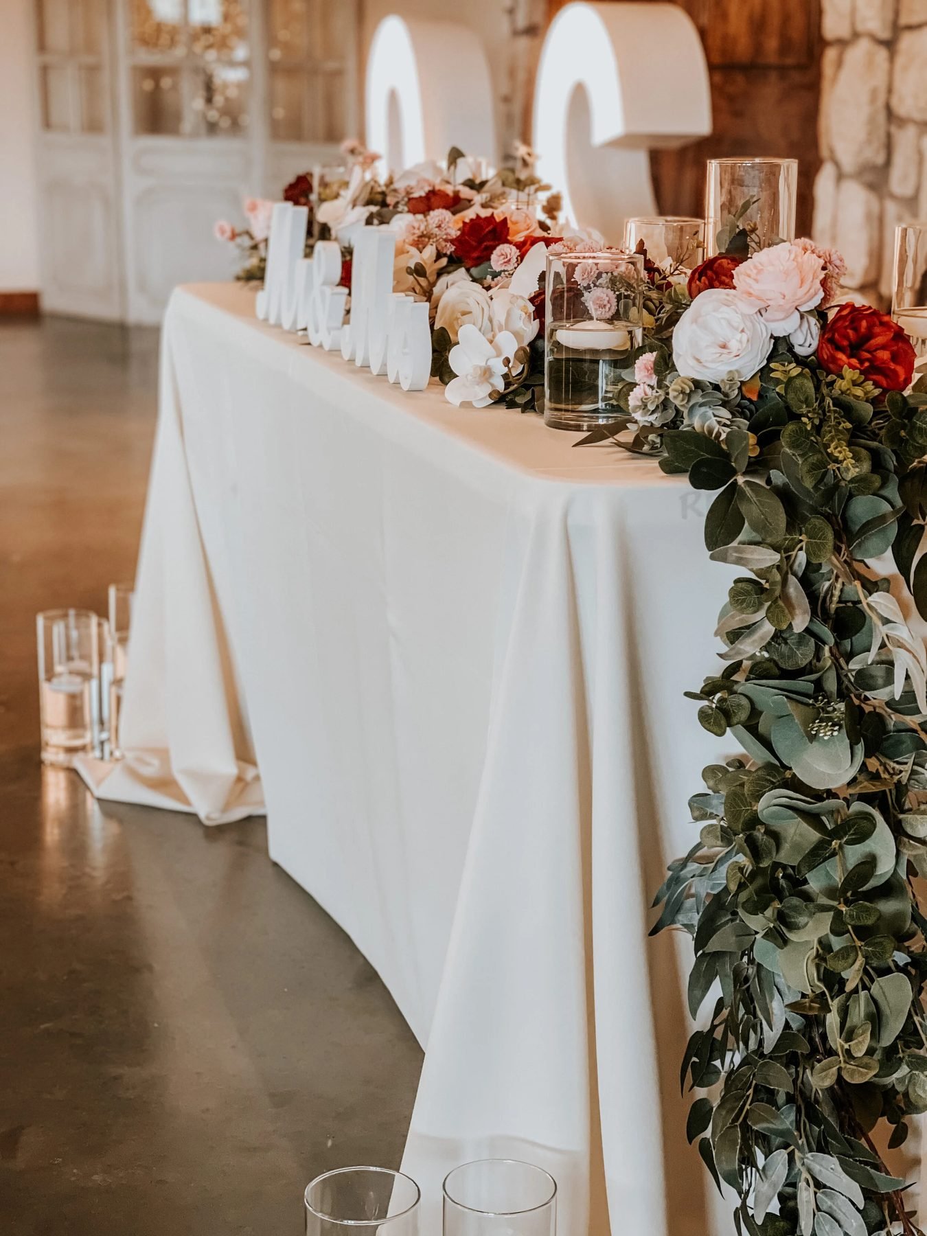 gallery_21_head-table-garland.jpg