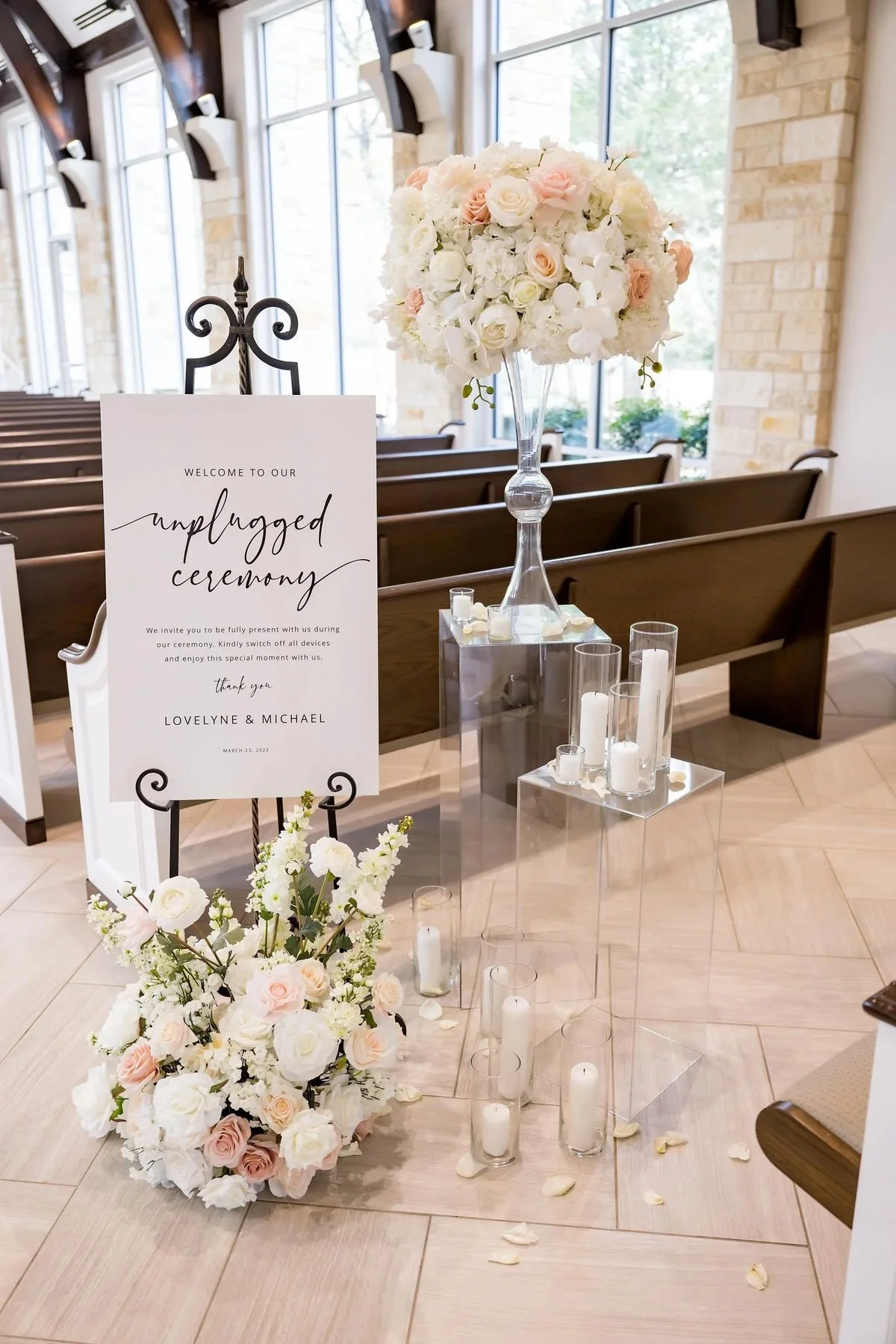 gallery_13_welcome-sign-aisle-florals.jpg