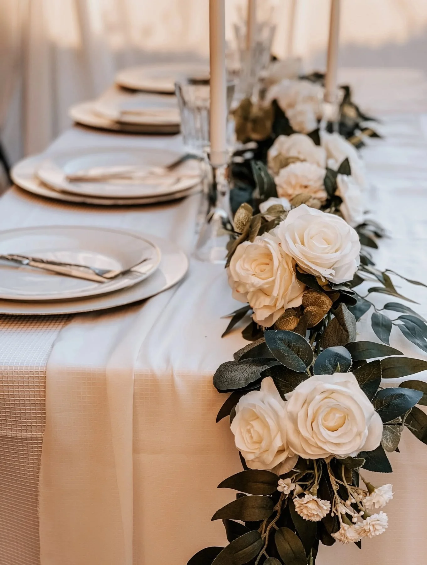 gallery_20_garland-table-setting.jpg