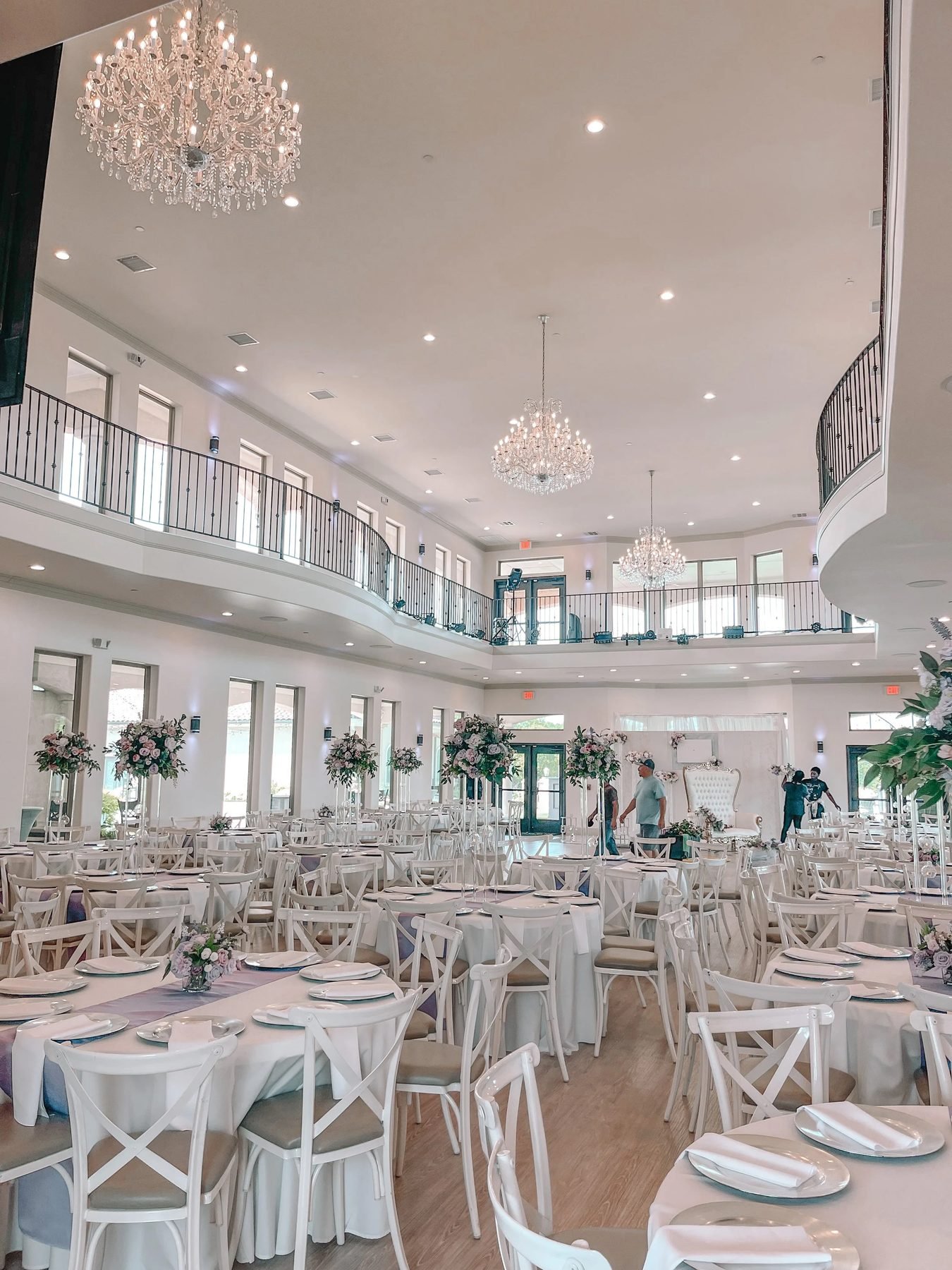 gallery_16_ballroom-reception-tables.jpg