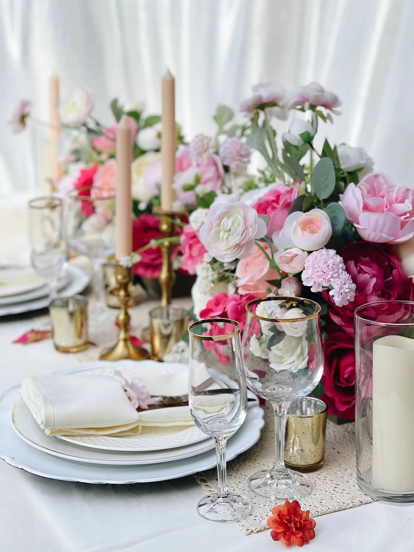 gallery_19_tablescape-pink-candles.jpg