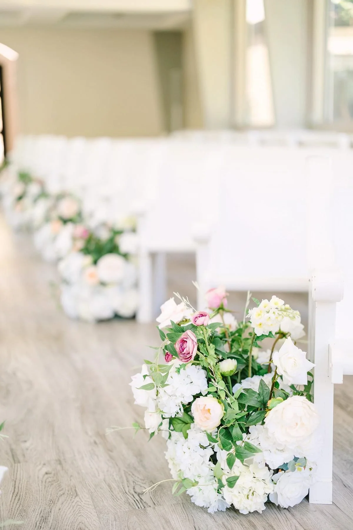 gallery_10_aisle-florals-chapel.jpg