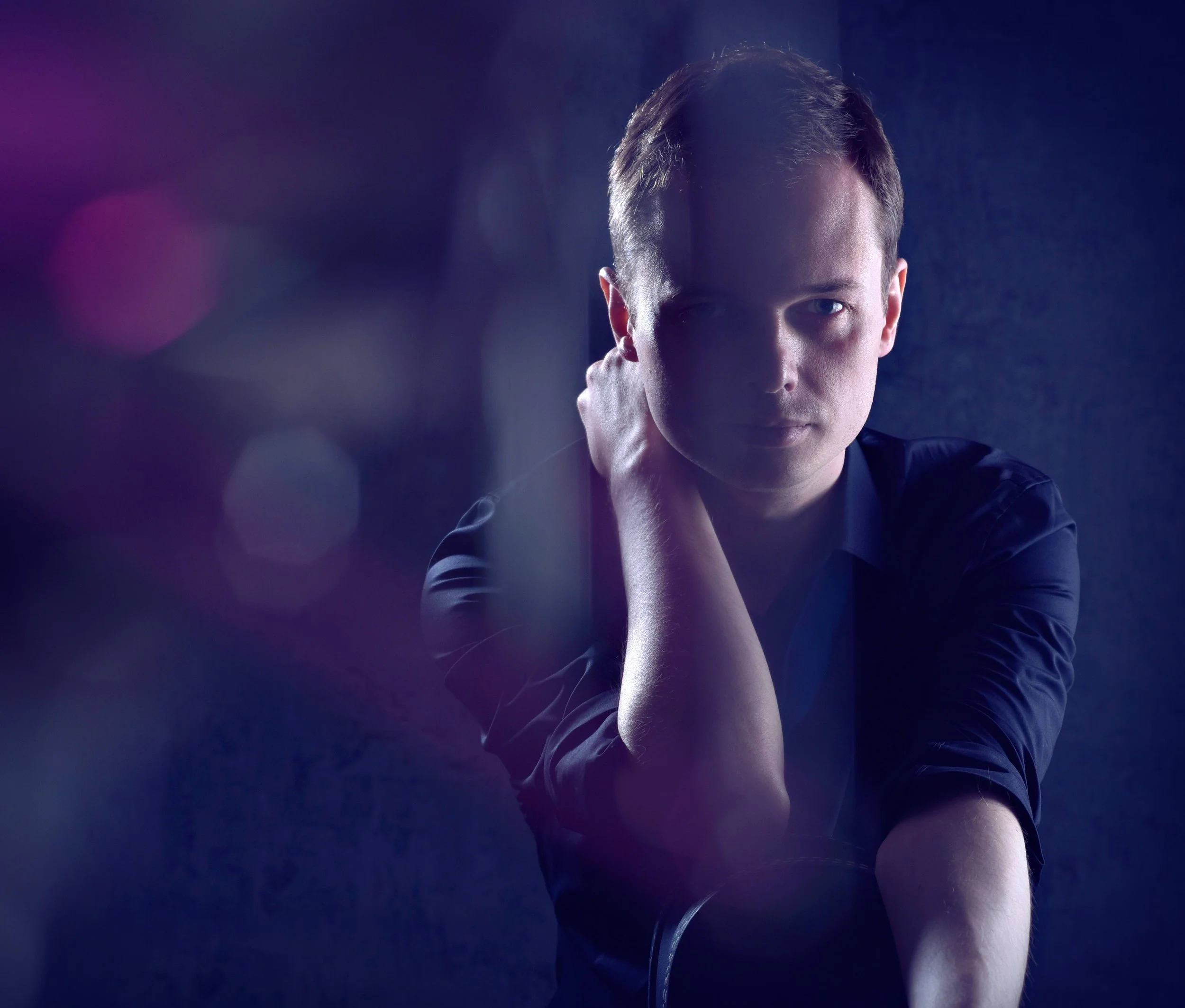 Liedermacher Carsten Langner (Studiofoto: Monika Keichel)