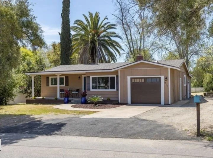 917 Hamilton Lane