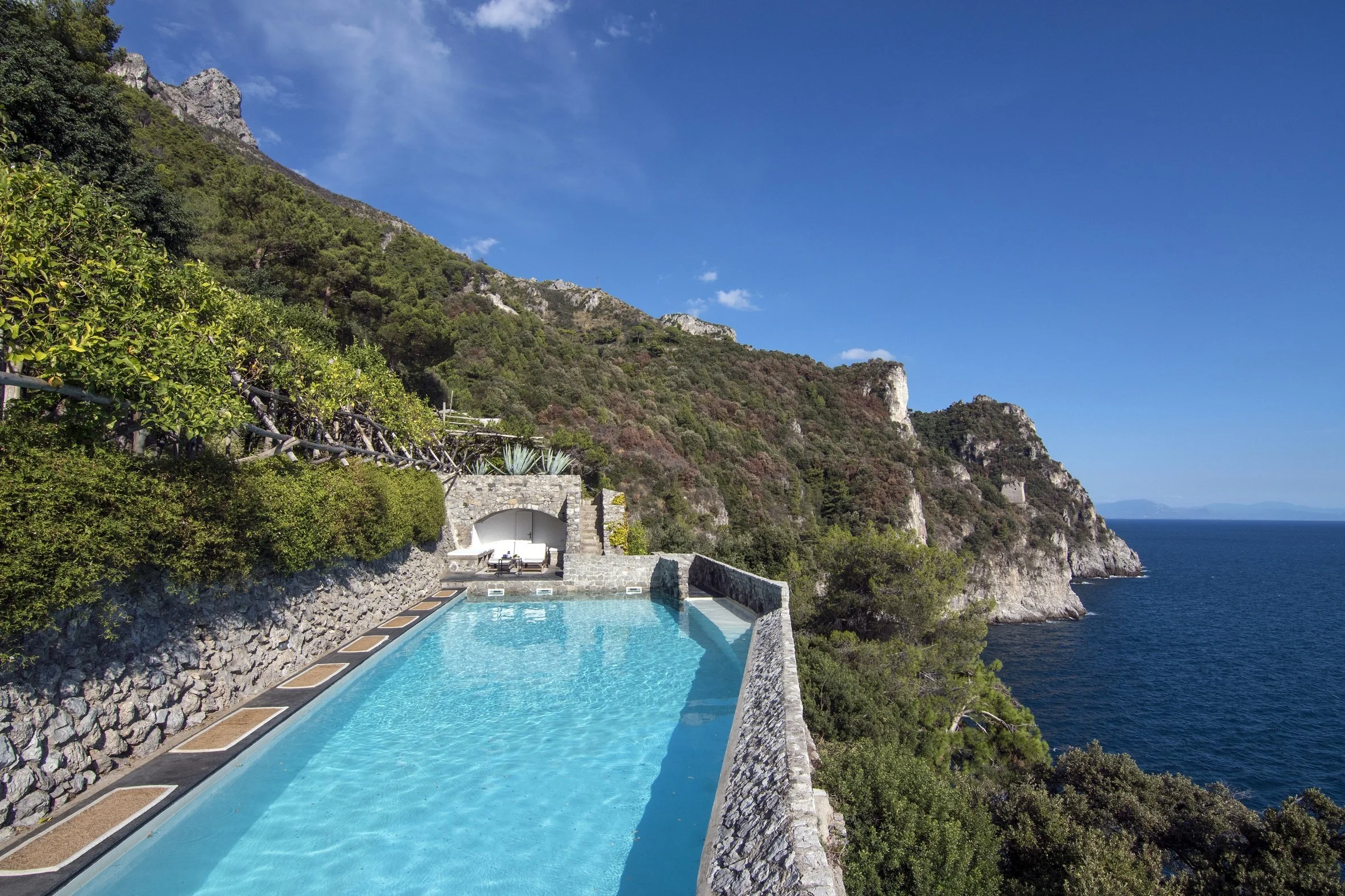 Piscina lim (5).jpg