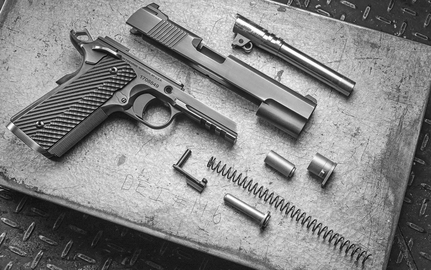 Dan Wesson 1911 Dealer