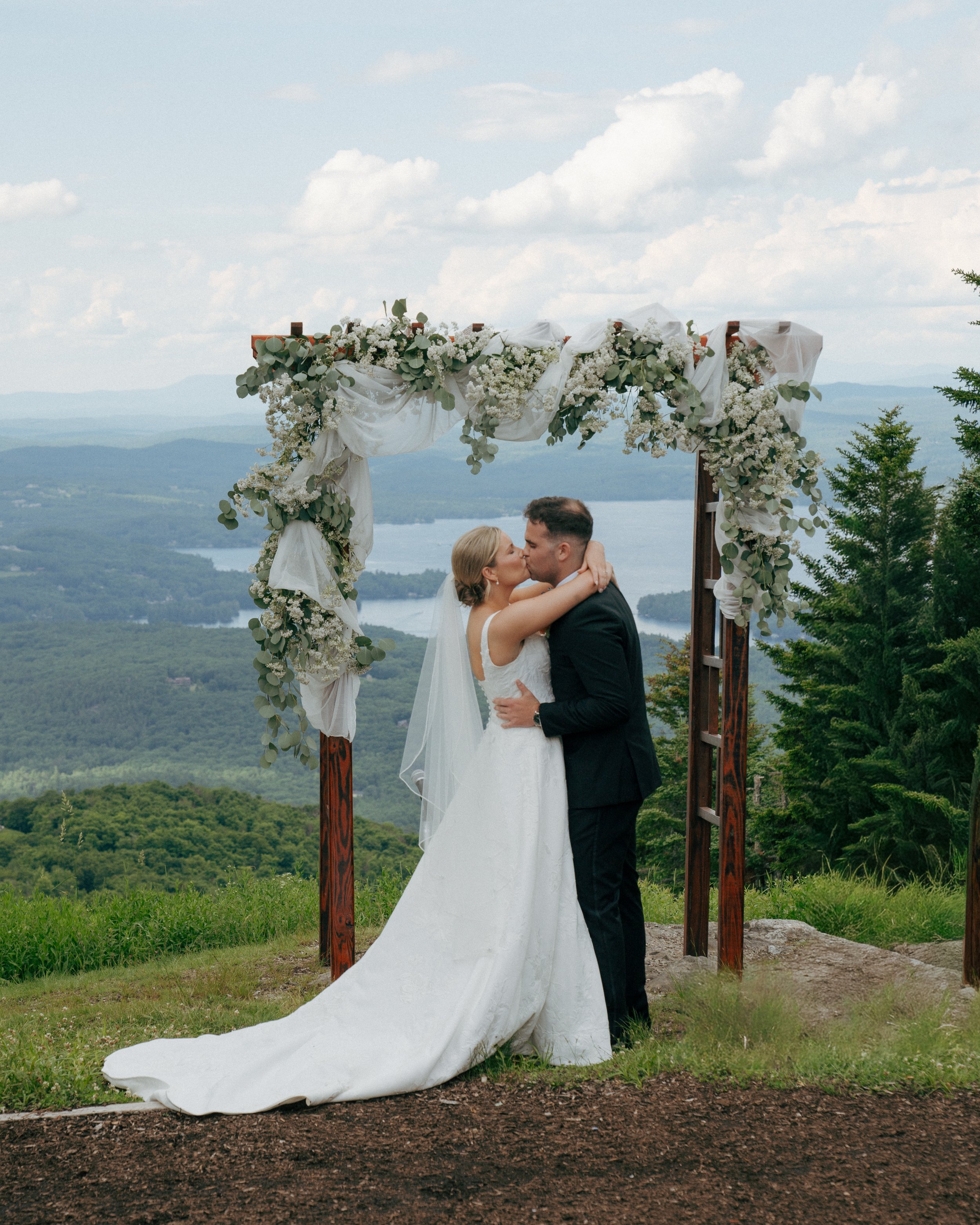 06272026_MS_Taryn&WilliamWedding_Moores-27.jpg