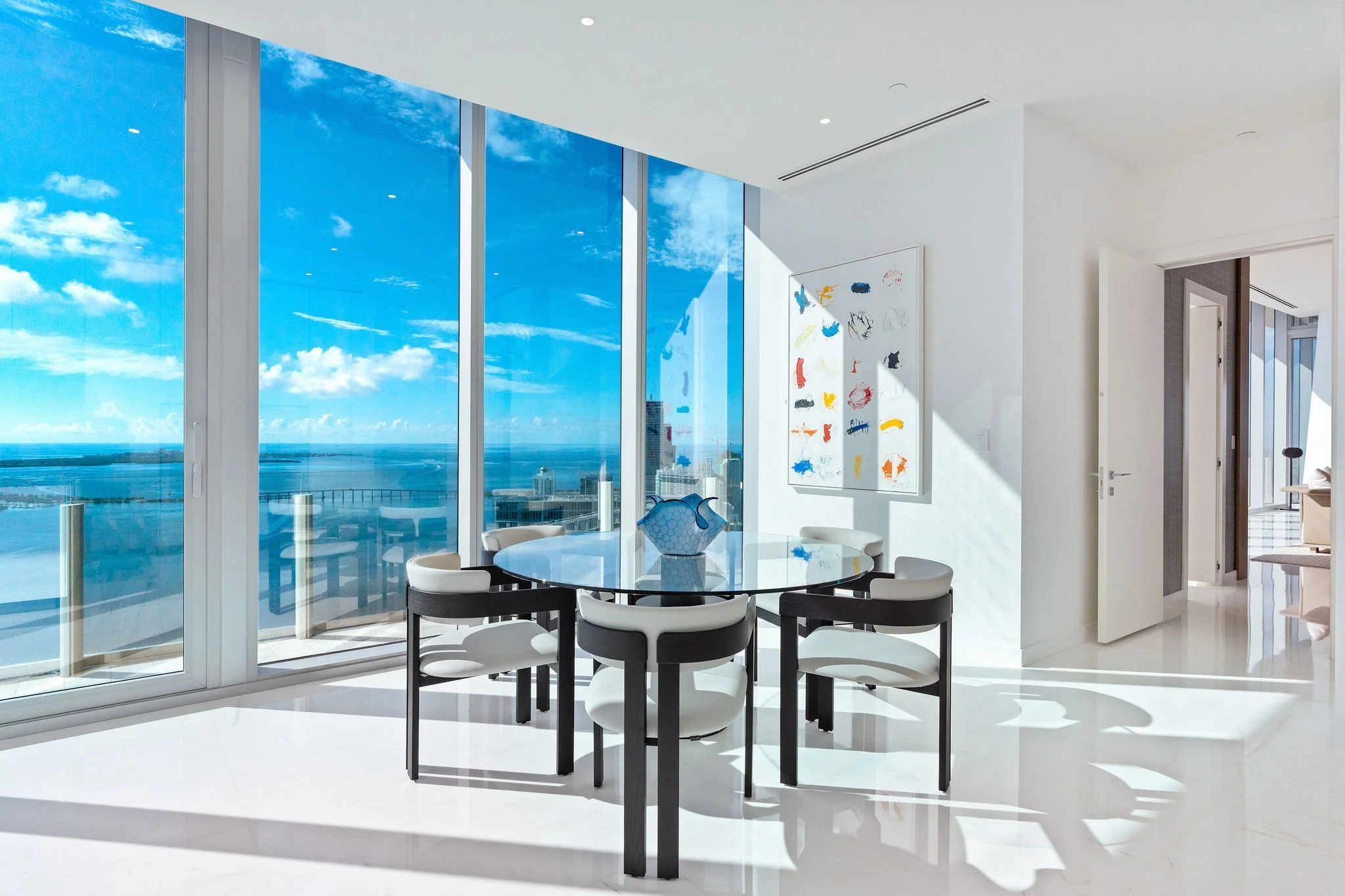 Aston Martin Residences PH6001C breakfast dining table with Biscayne Bay view, Miami