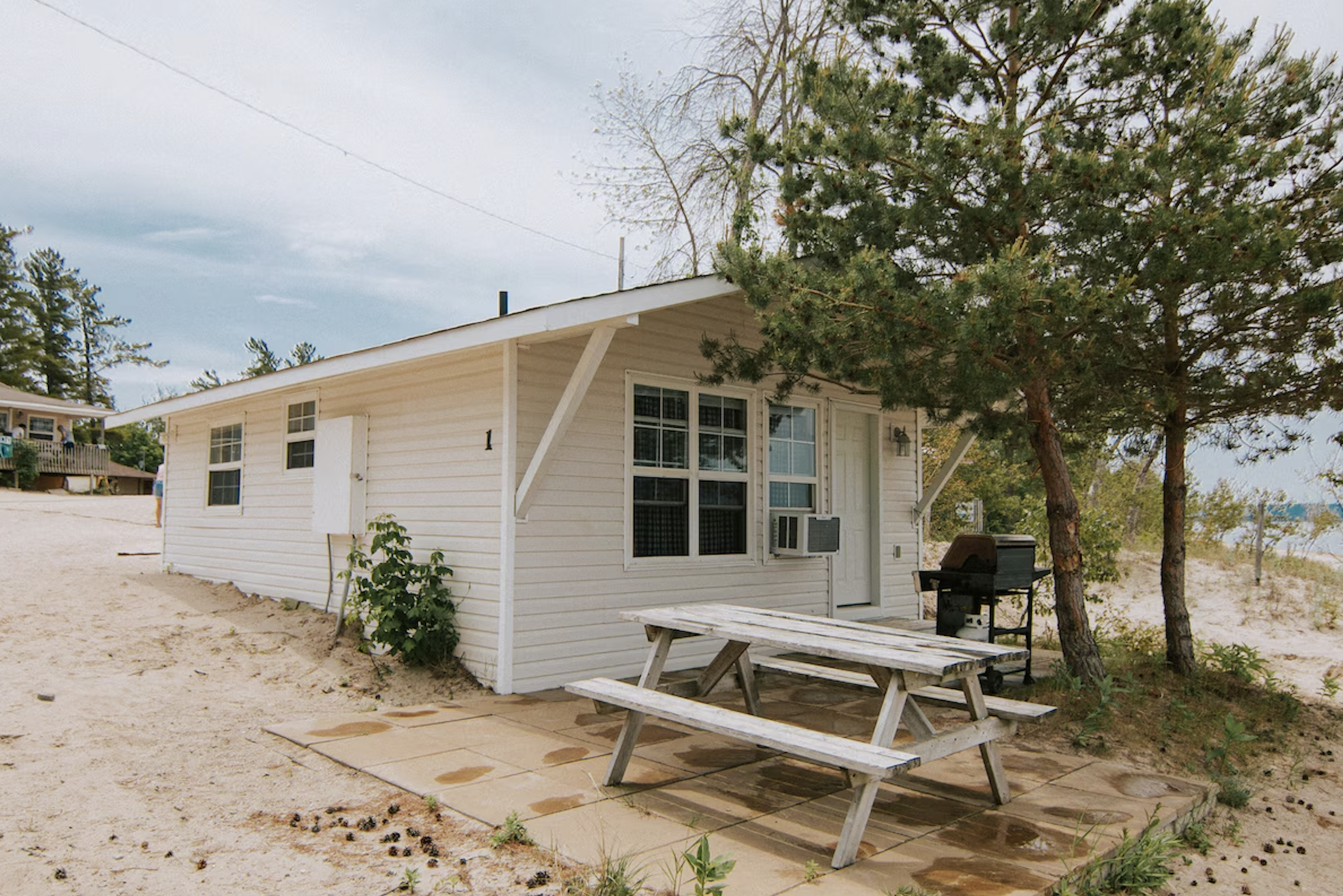 COTTAGE 1
