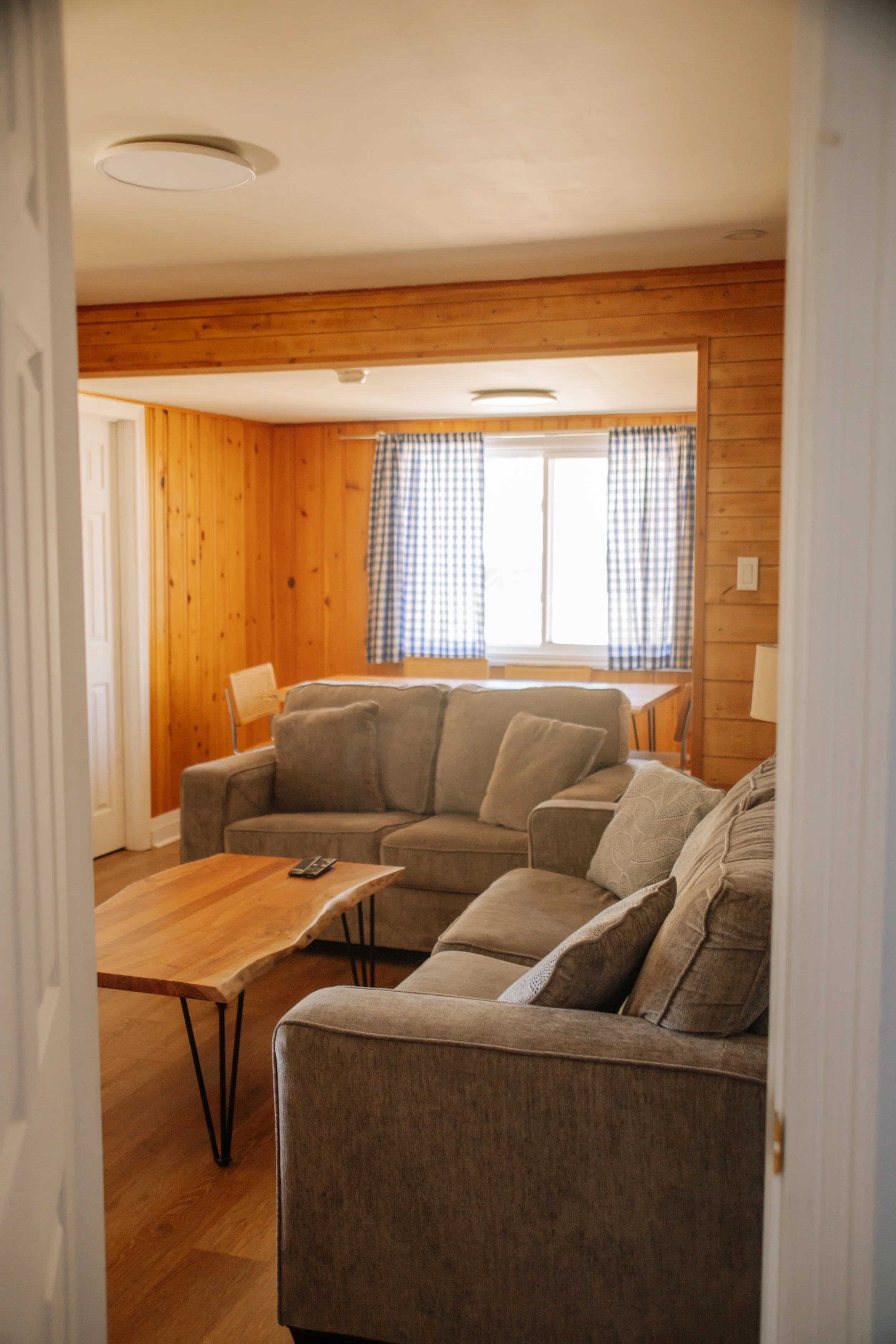 Cottage 13-30.jpg