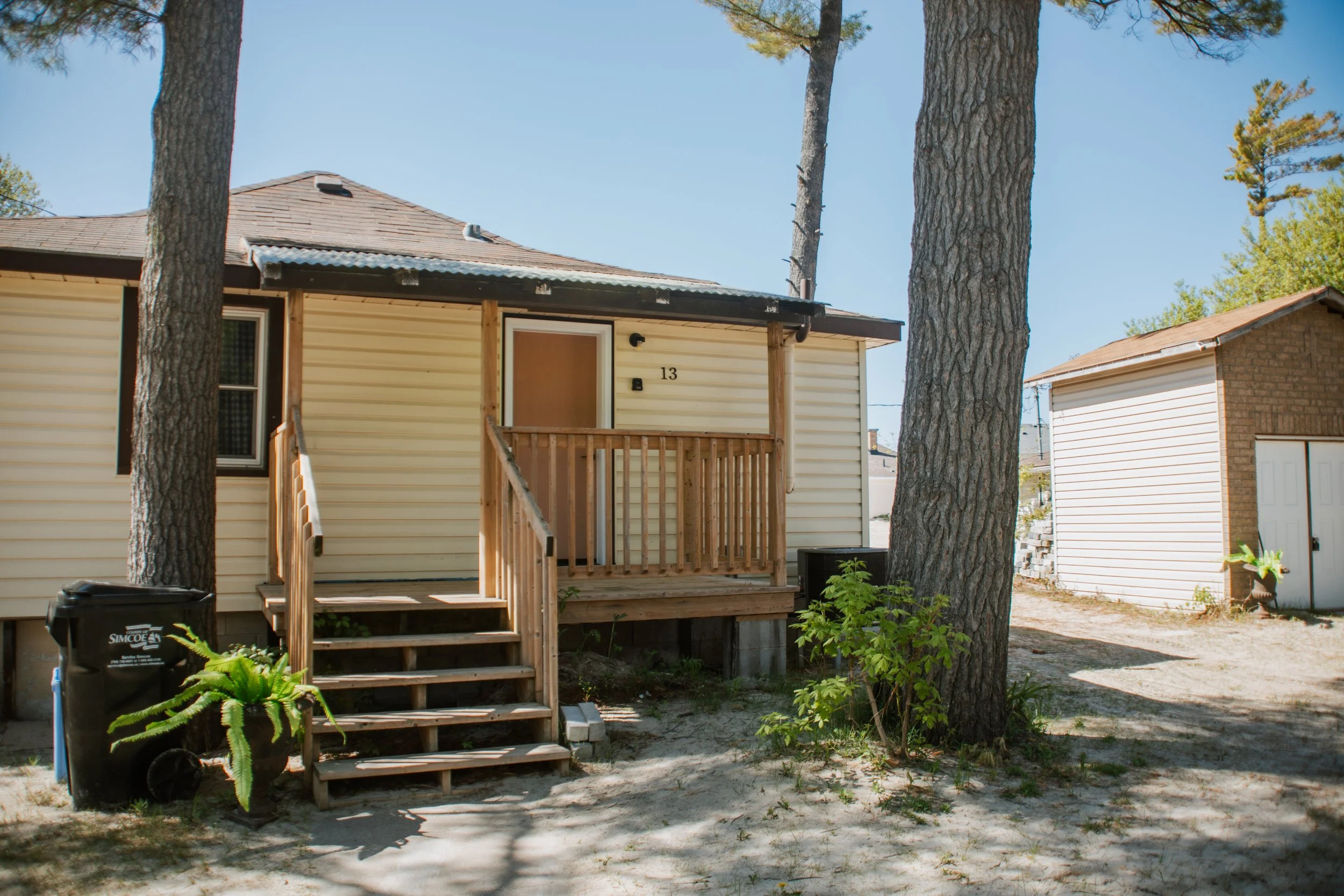 Cottage 13-08.jpg
