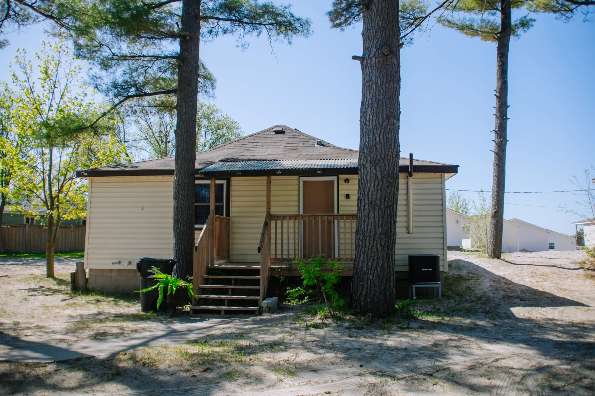 Cottage 13-06.jpg