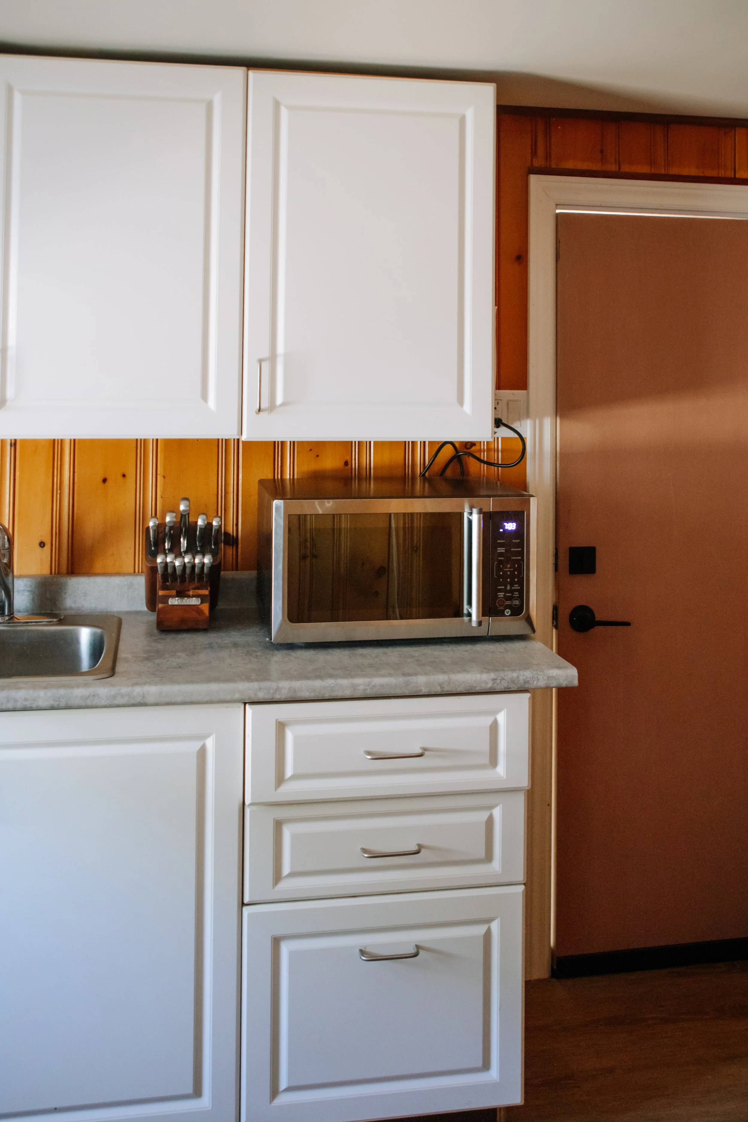Cottage 13-14.jpg
