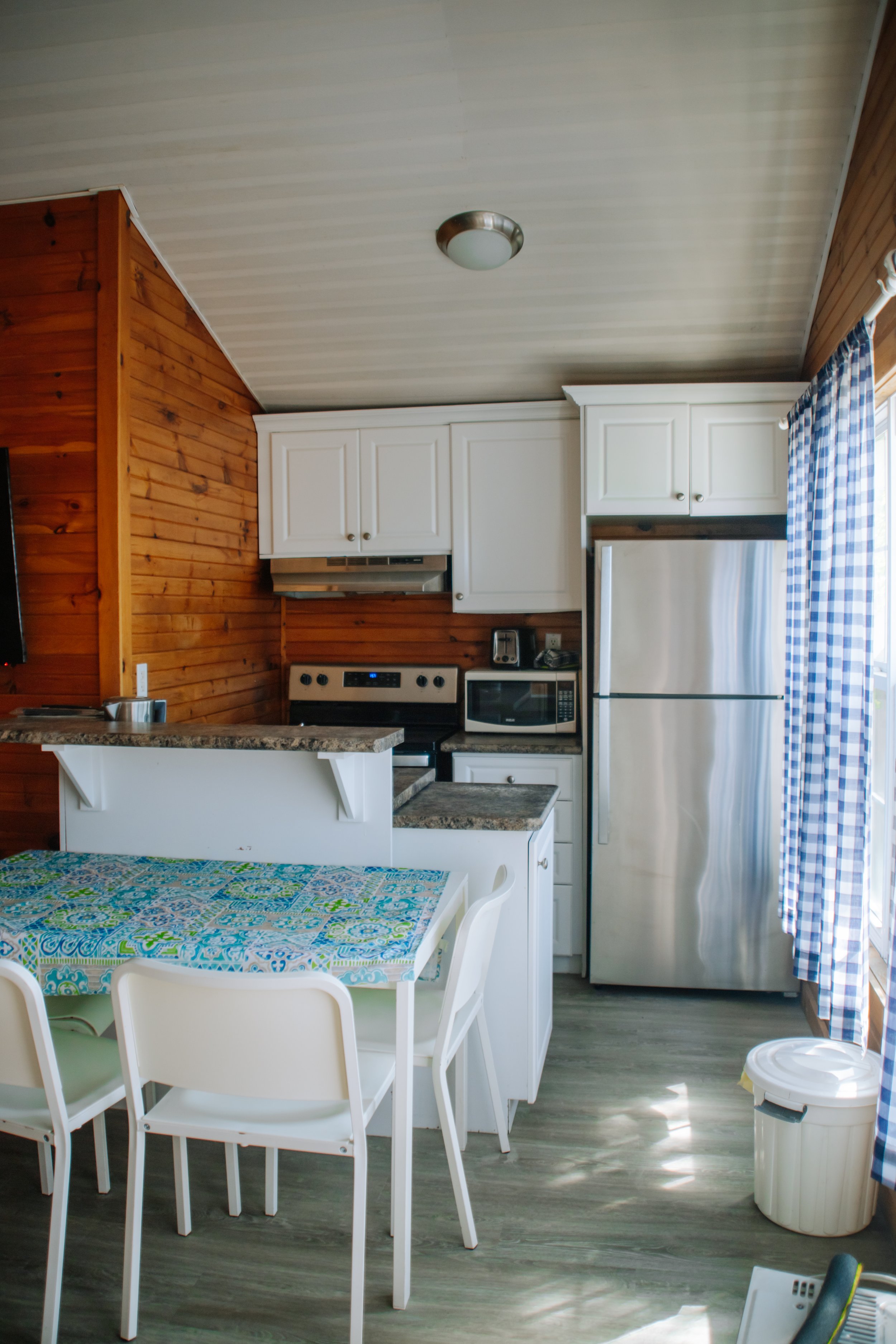 COTTAGE 4