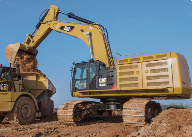Caterpillar, Komatsu, John Deere
