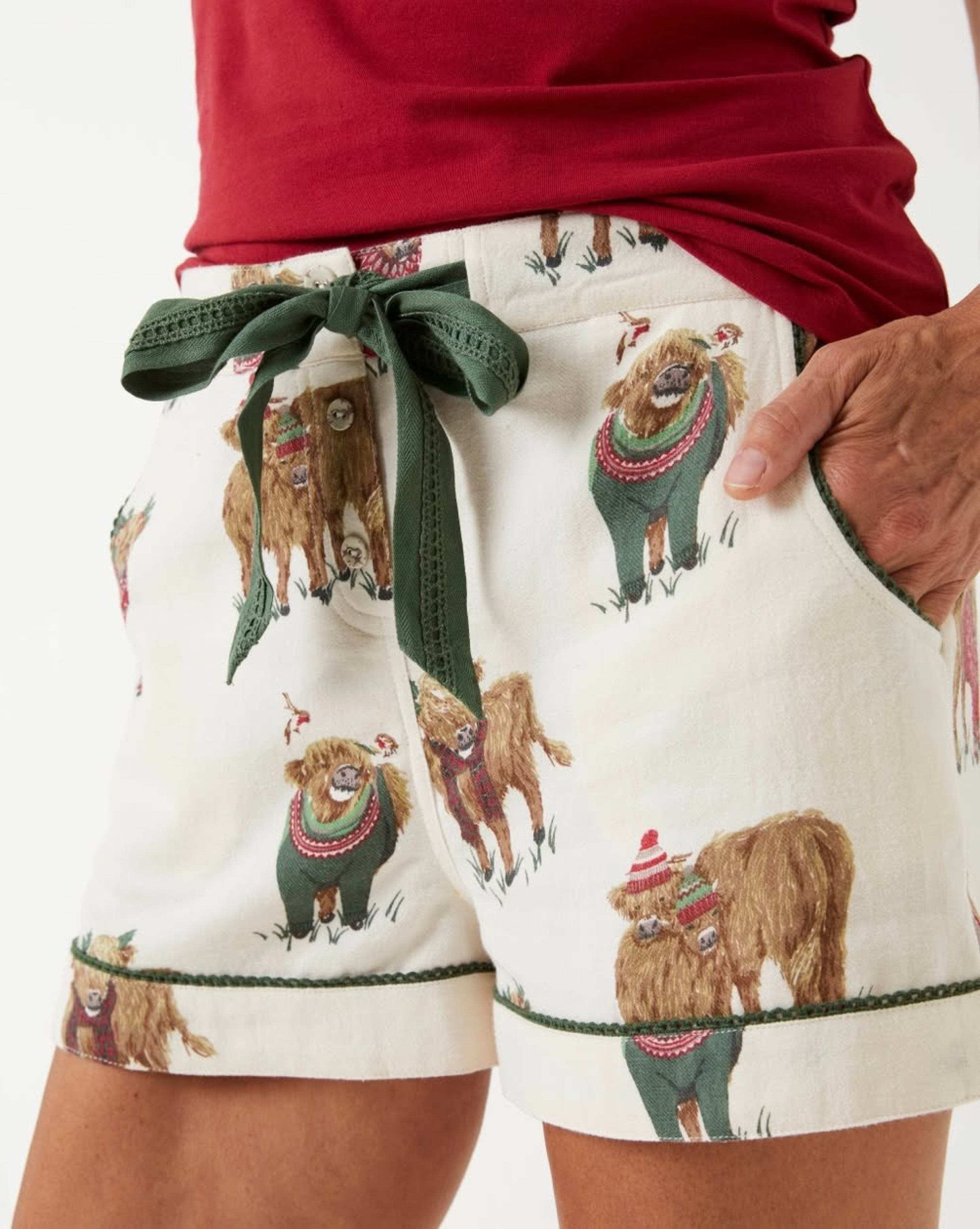 highland cow shorts.png