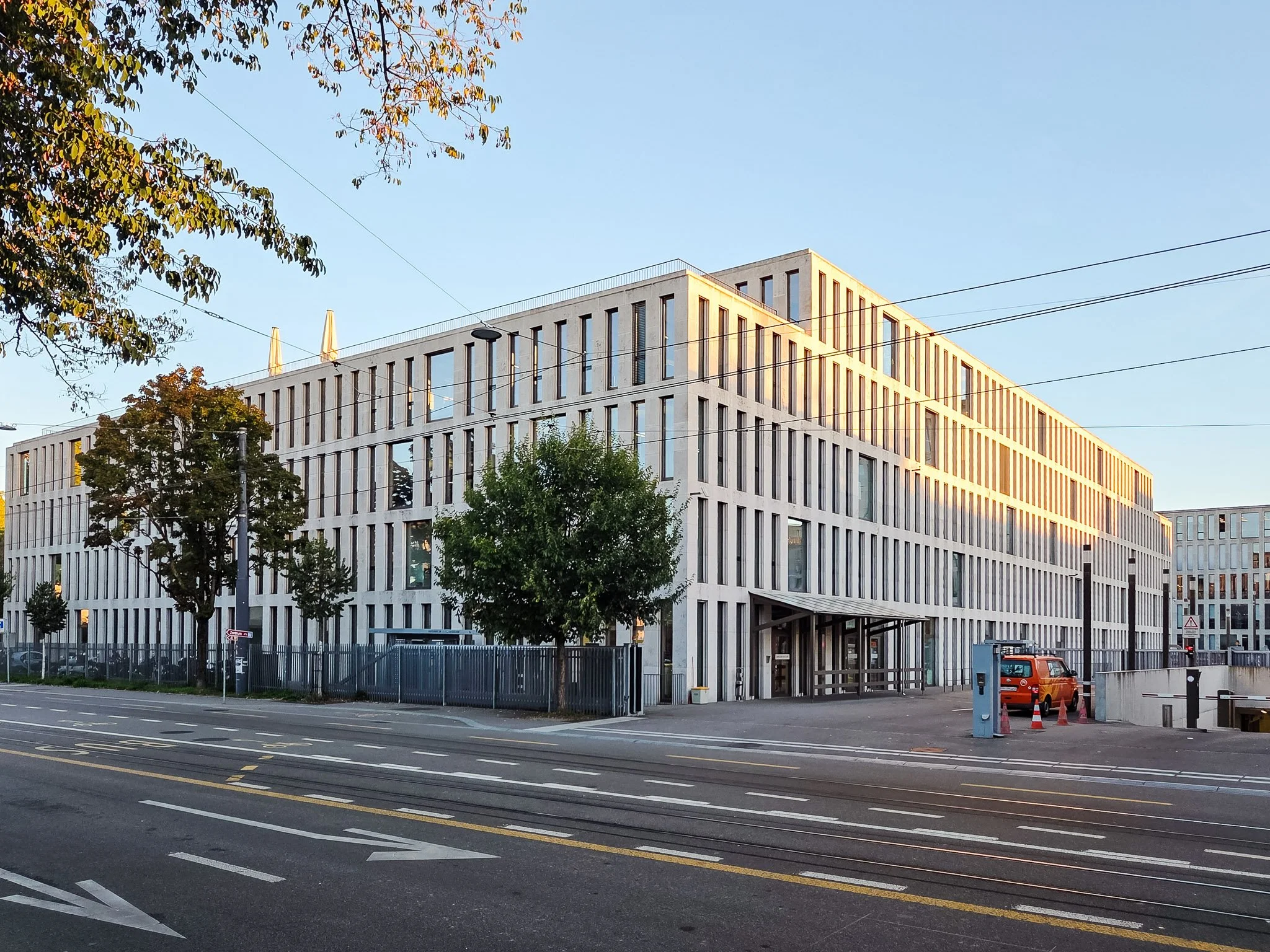Verwaltungsbau Guisanplatz