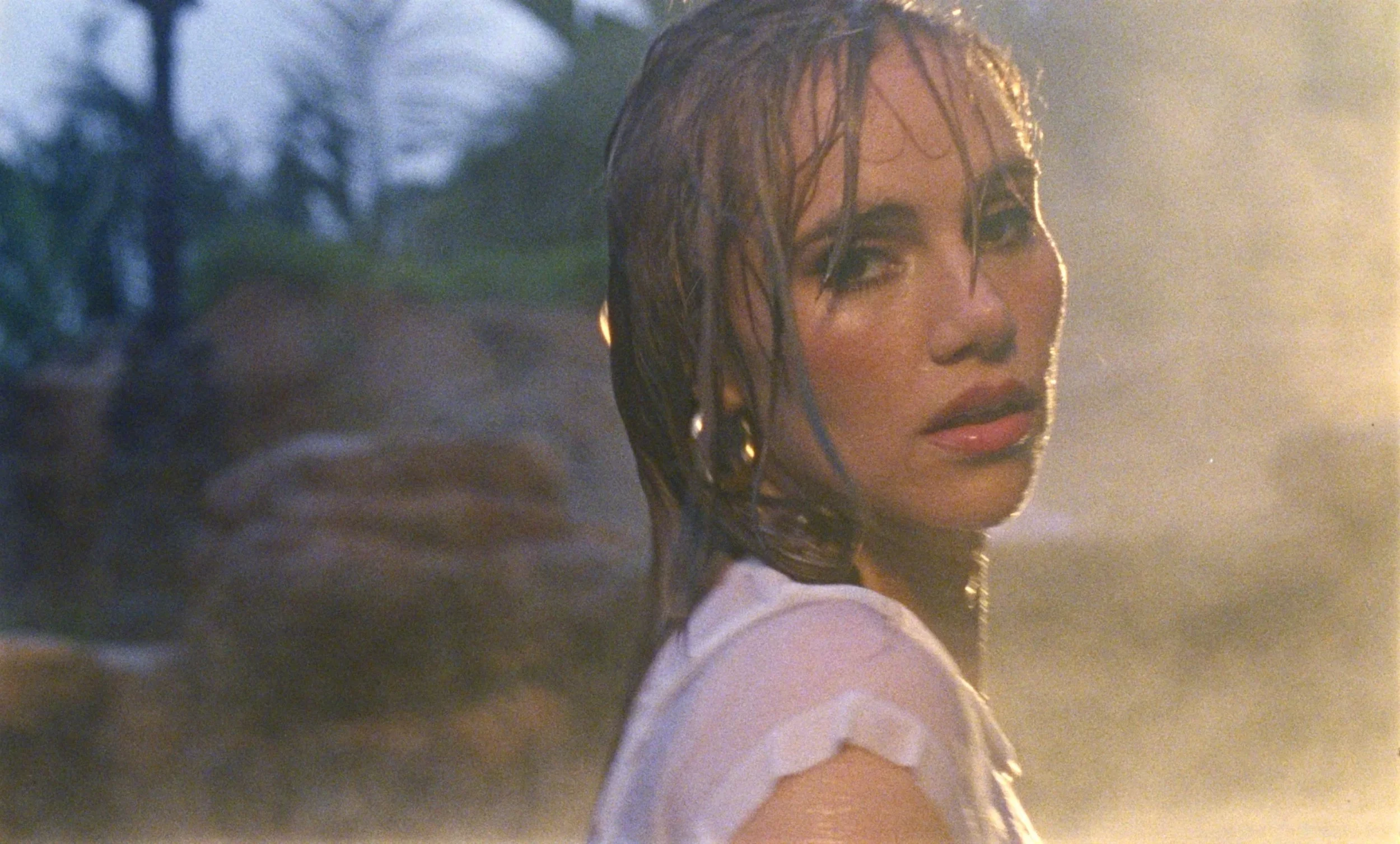 Suki Waterhouse — On This Love