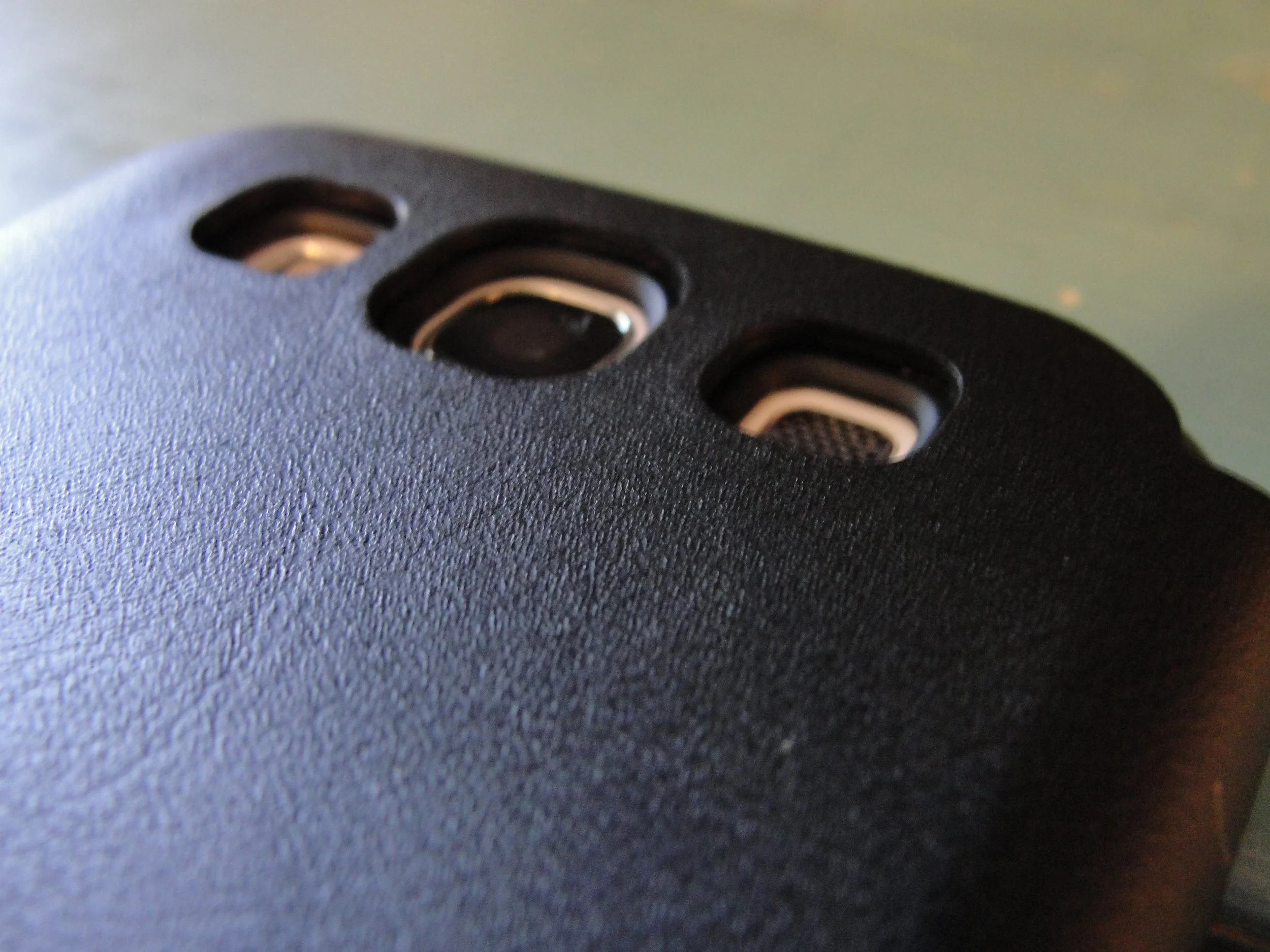 Elago Slim Fit/ Flip Case: Galaxy S3