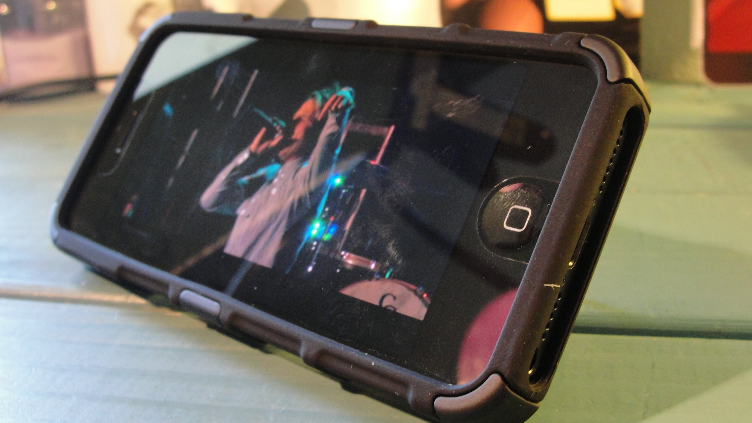 iPhone 5 Seidio Active Case w/Kickstand & Holster Giveaway!