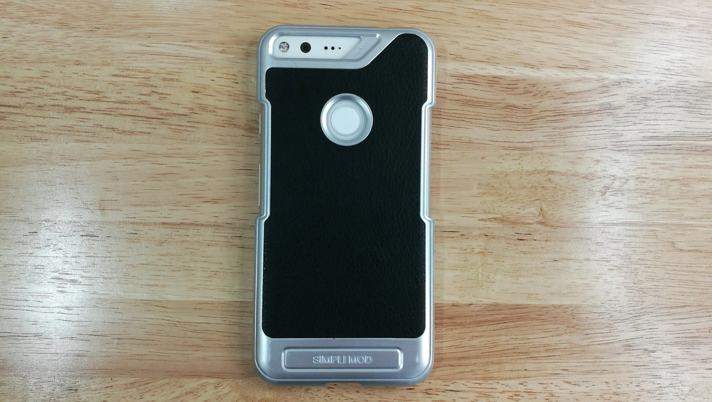 Google Pixel XL case review: VRS Design Simpli Mod