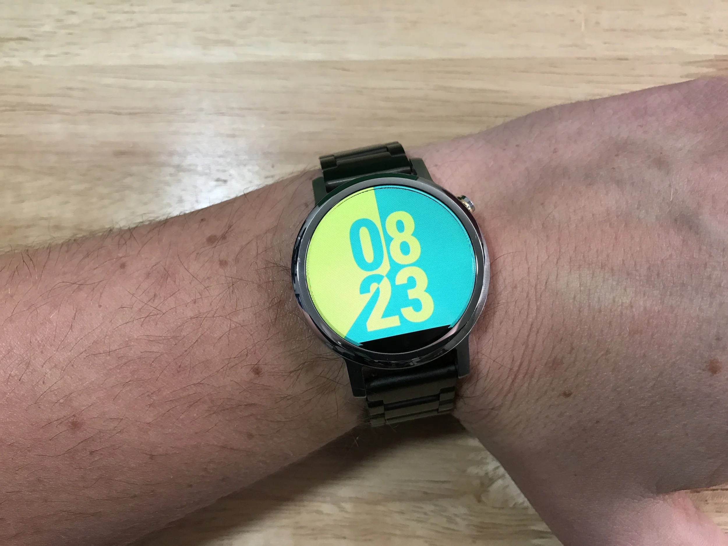 Watch Face Wednesday: Invert Watch Face for Android Wear 