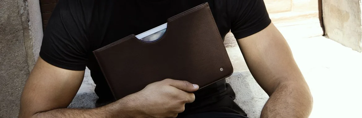 Do you purchase high quality smartphone cases?