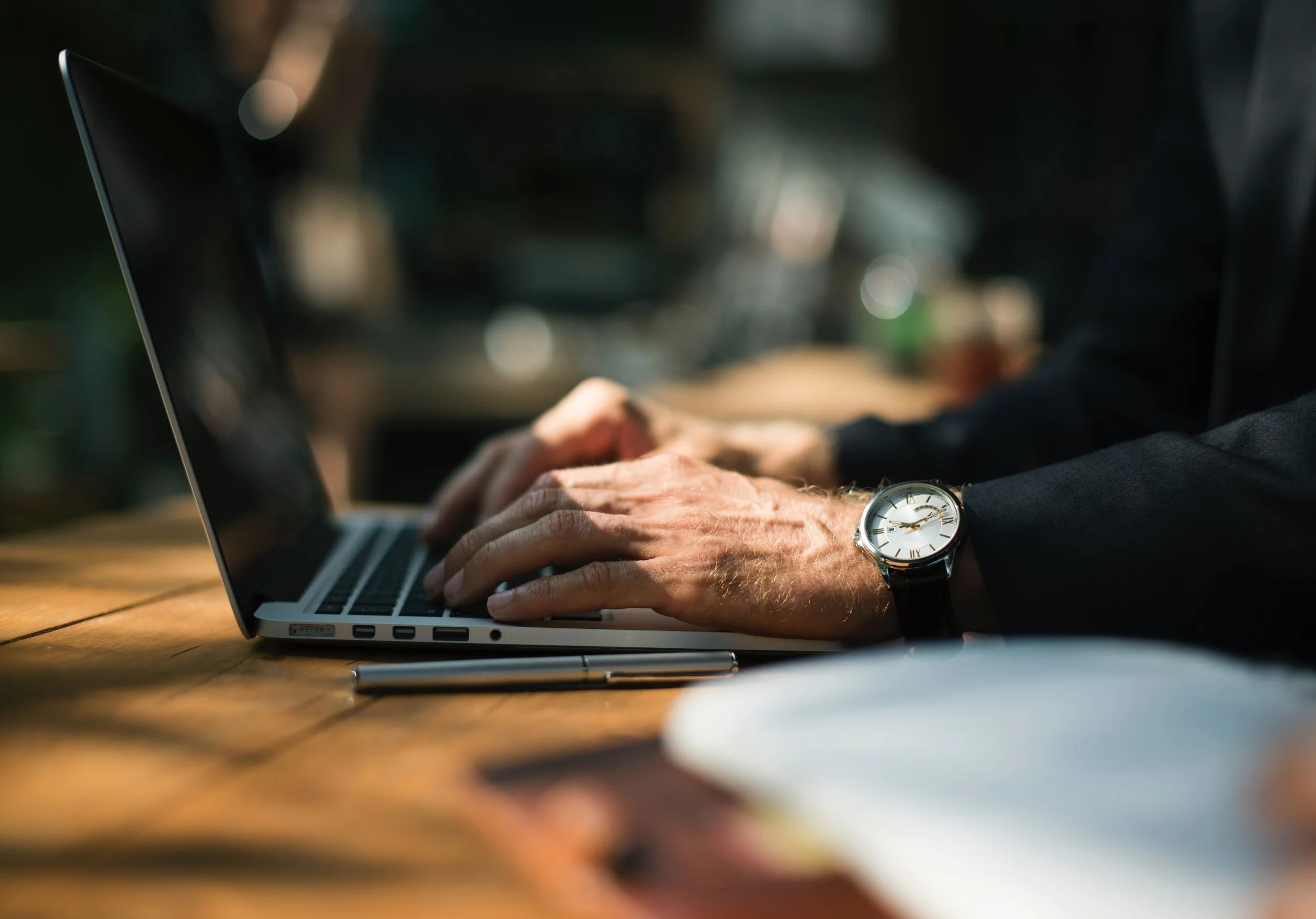 4 tips for selecting the best web hosting service for your wedding business in Australia