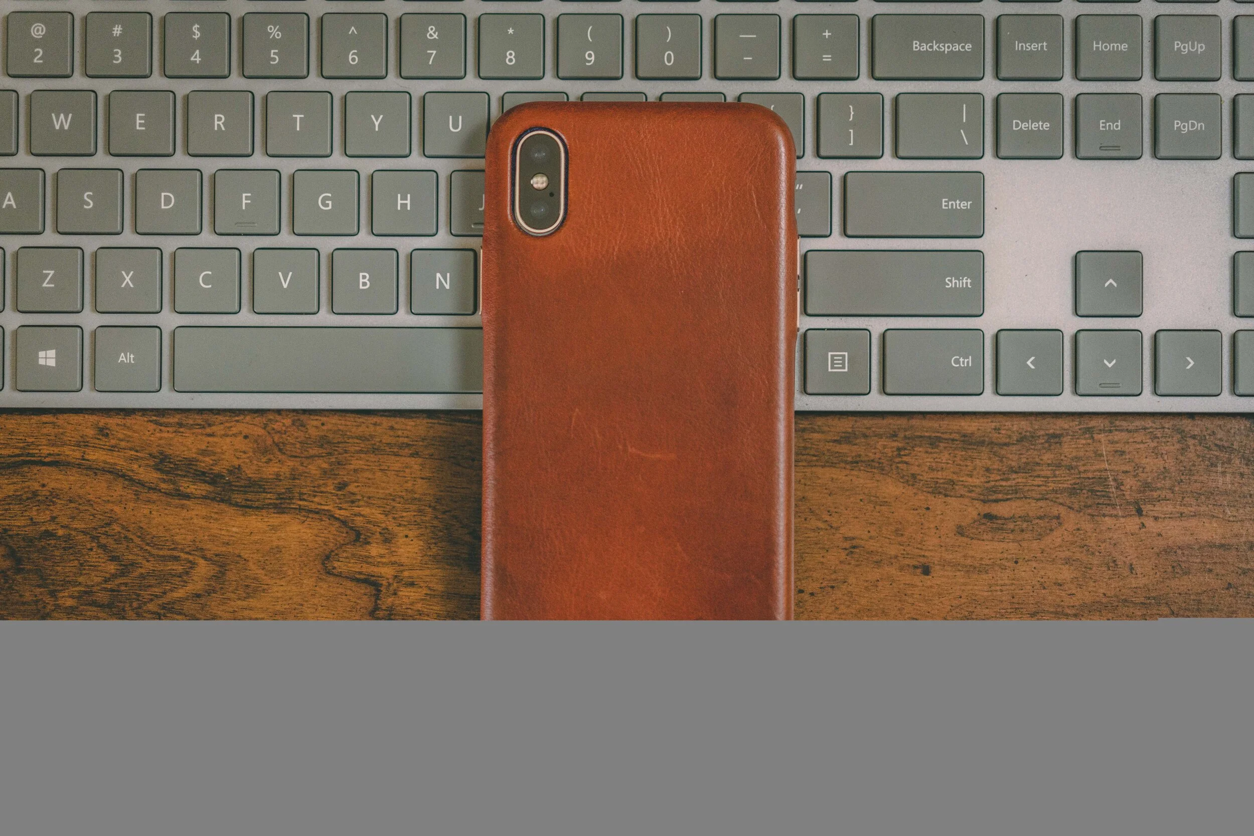 iPhone X case review: Jisoncase