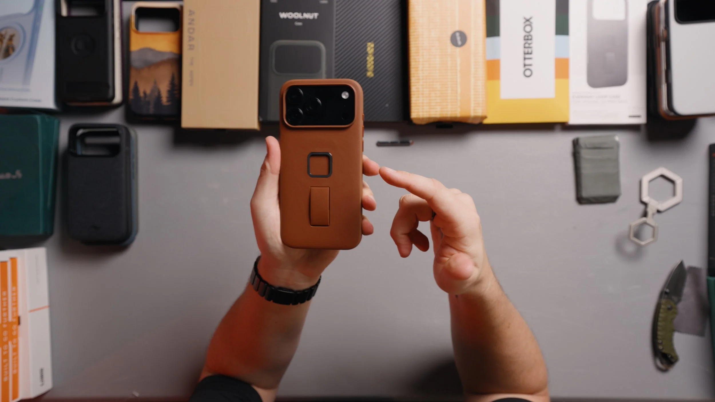 peak design loop leather redwood iPhone 18 Pro Max Case Haul.jpg