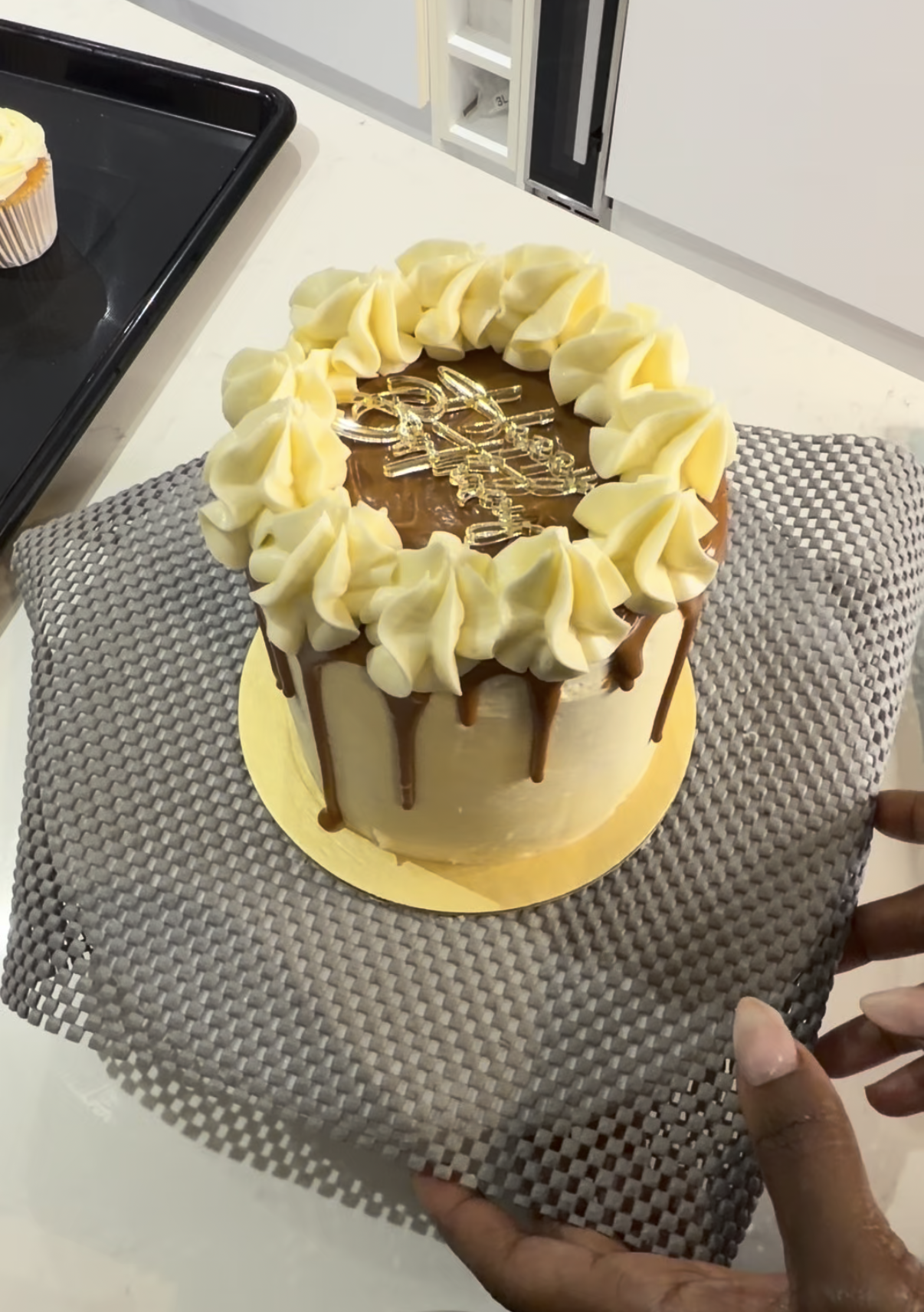 4 inch Cake