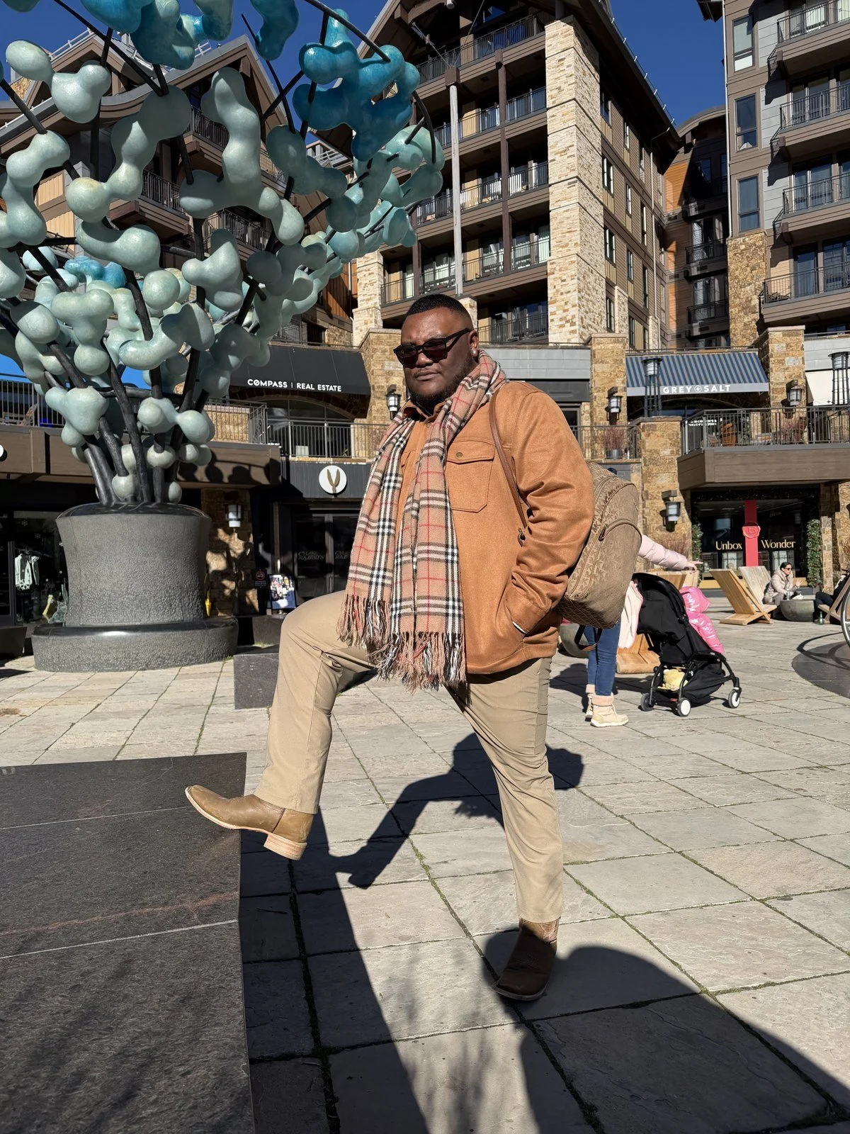 Charles Harris, Novara Group apartment locator